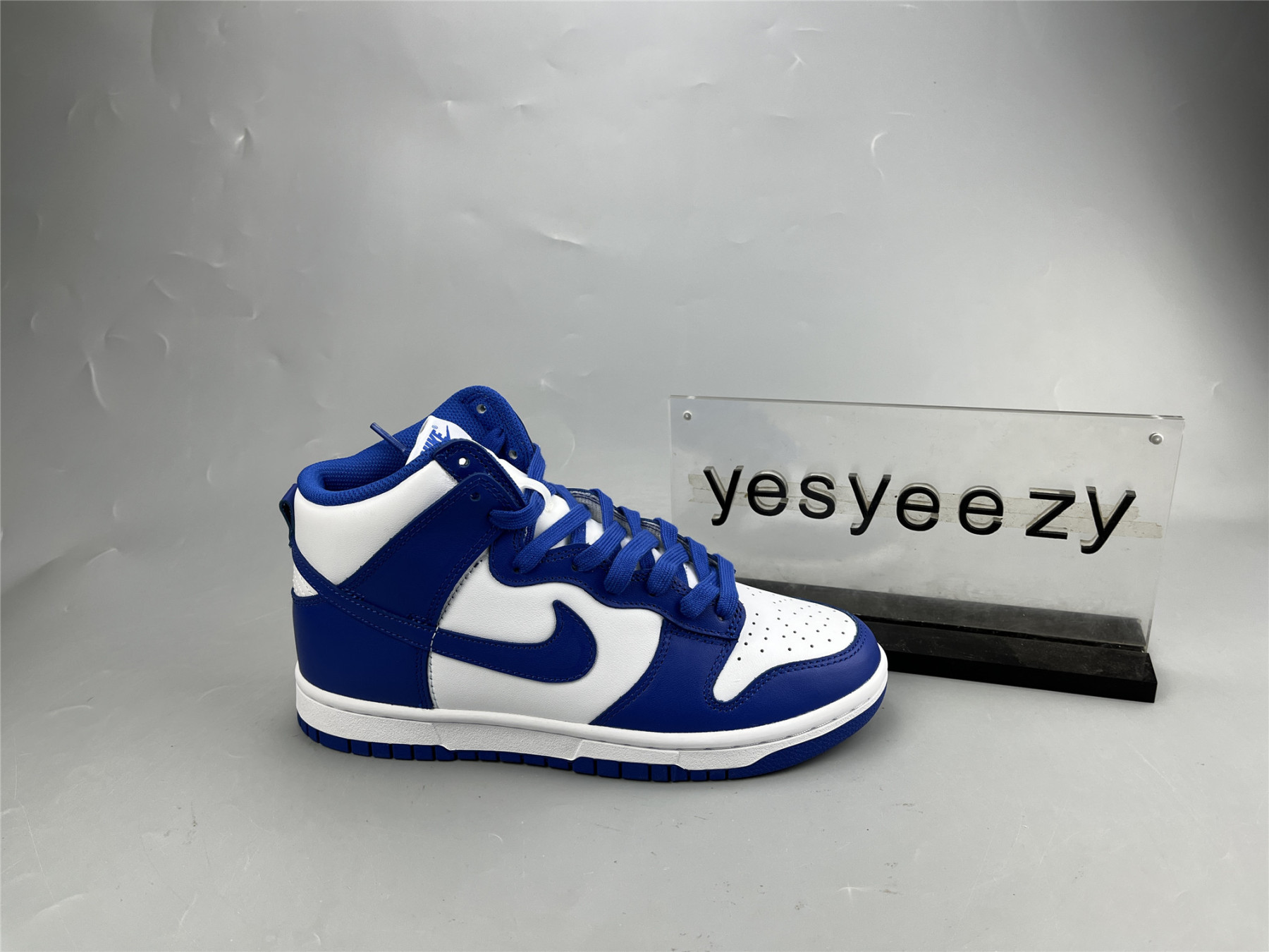 UA NIKE DUNK HIGH