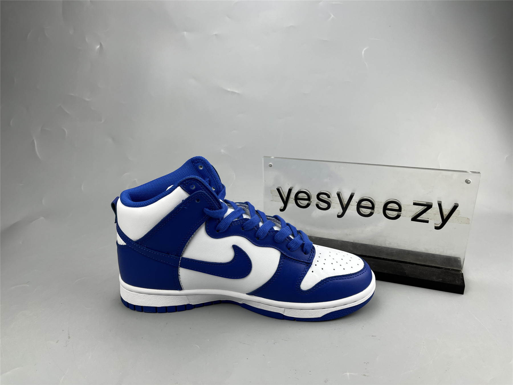 UA NIKE DUNK HIGH