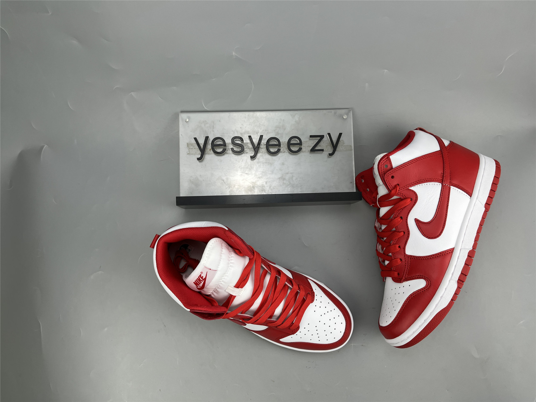 UA NIKE DUNK HIGH