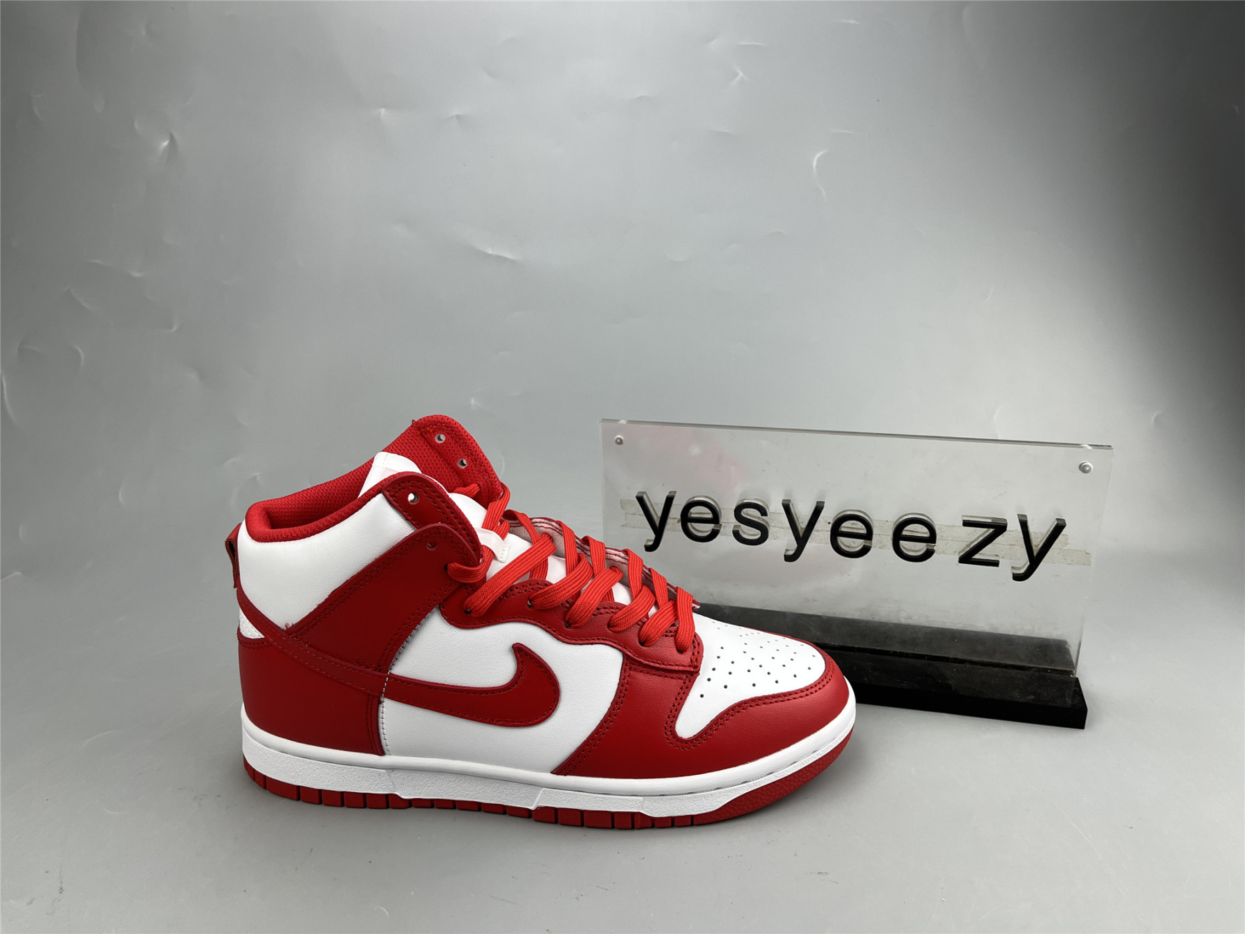 UA NIKE DUNK HIGH