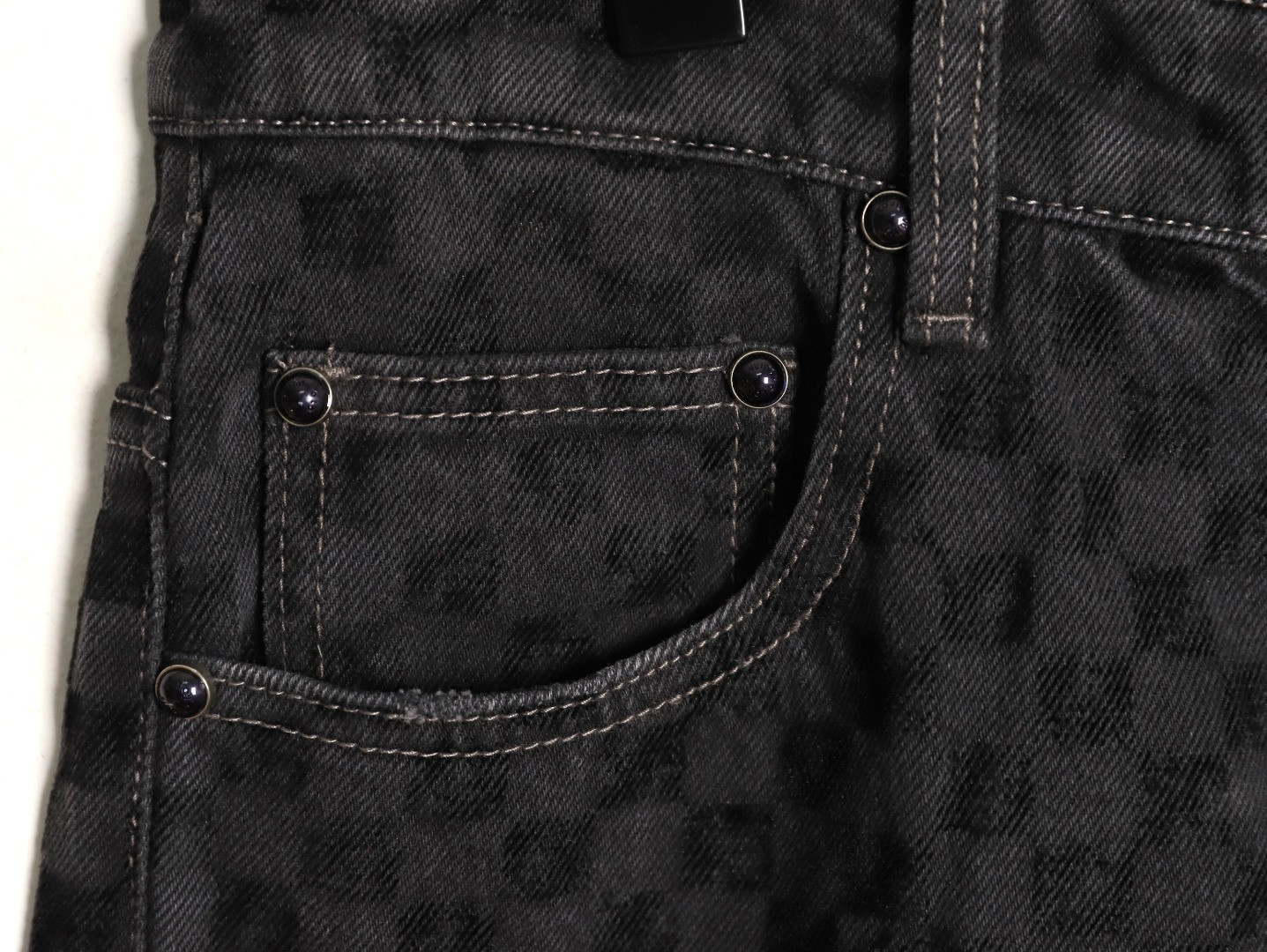 L0vis Vvtt0n Jeans