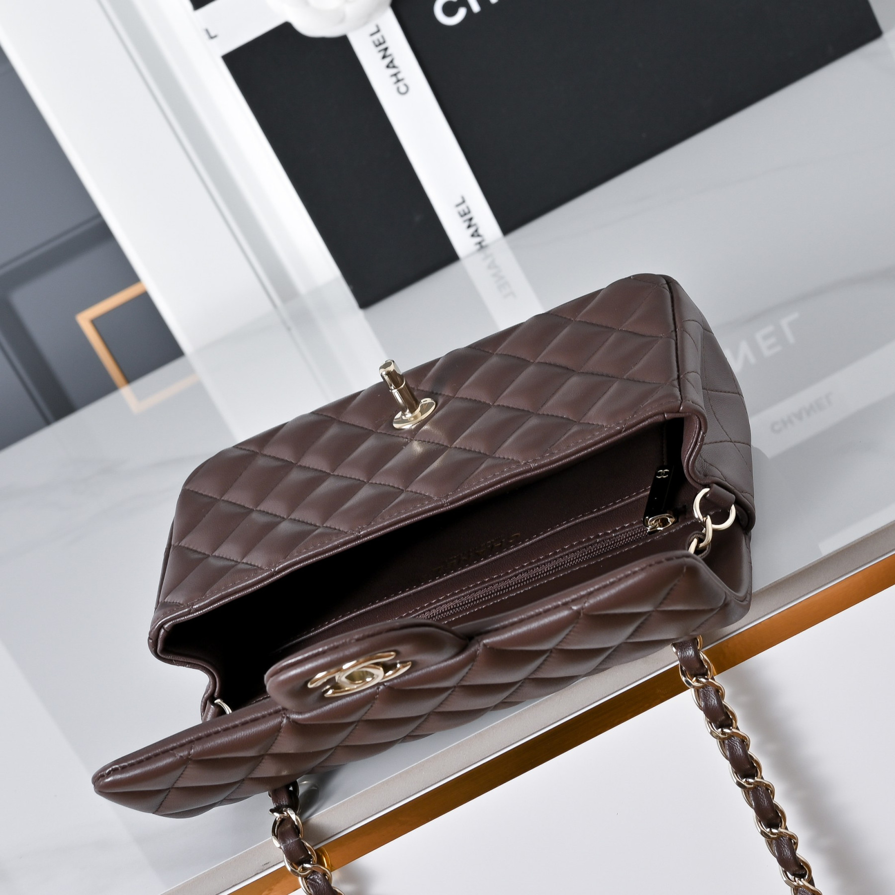 Chanel Mini Flap Bag 20x12x6.5cm