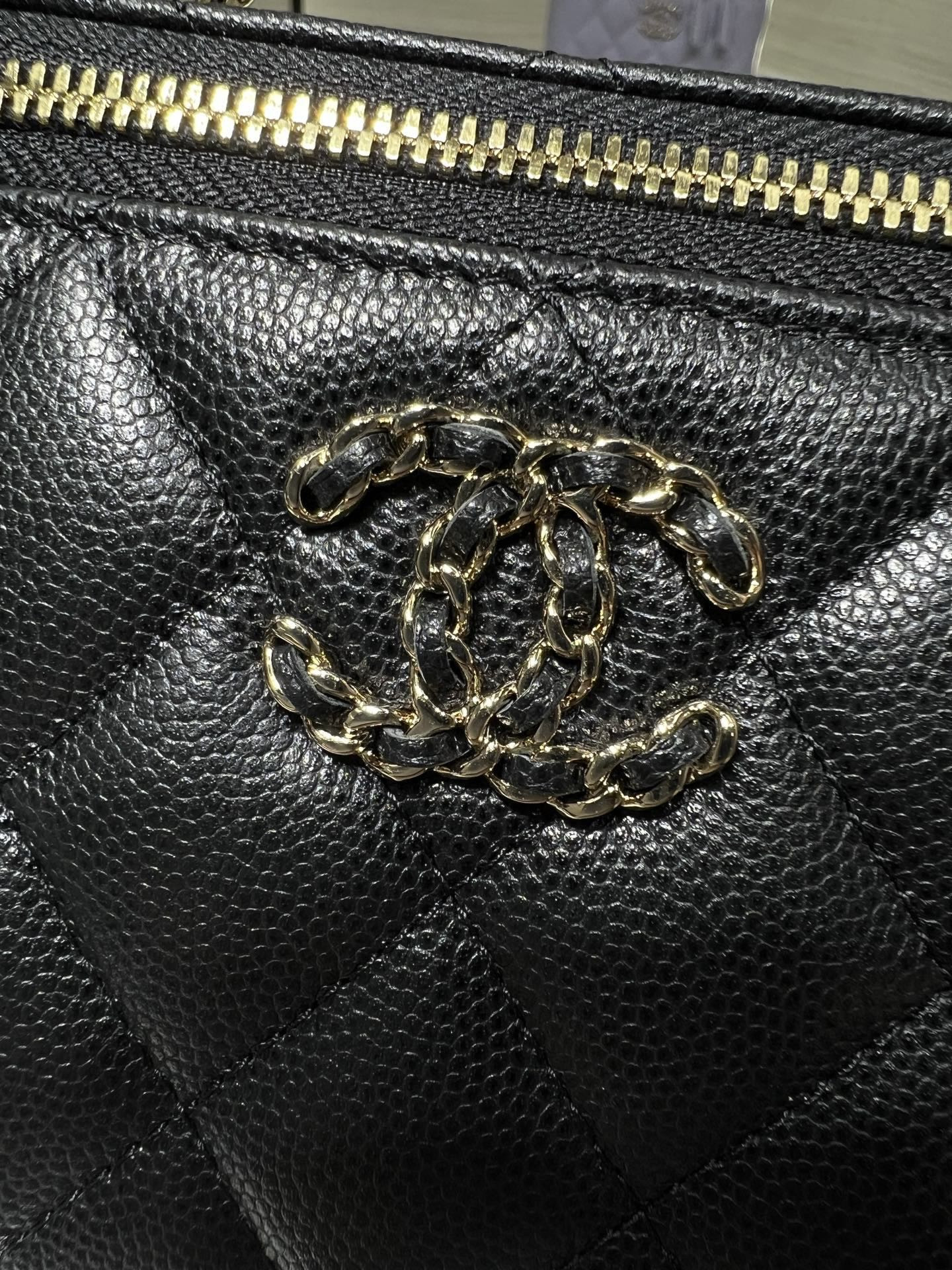 CHANEL Vanity With Chain AP5182 9.5x17x8cm