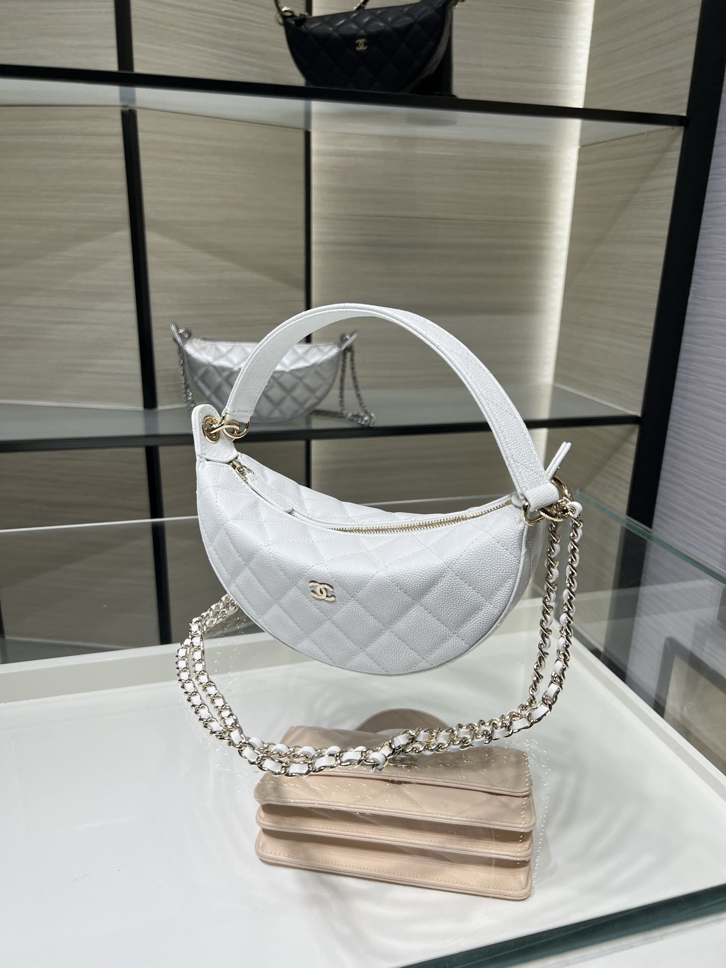 Chanel Clutch with chain Light Gold Hardware AP5094 15x22x6cm