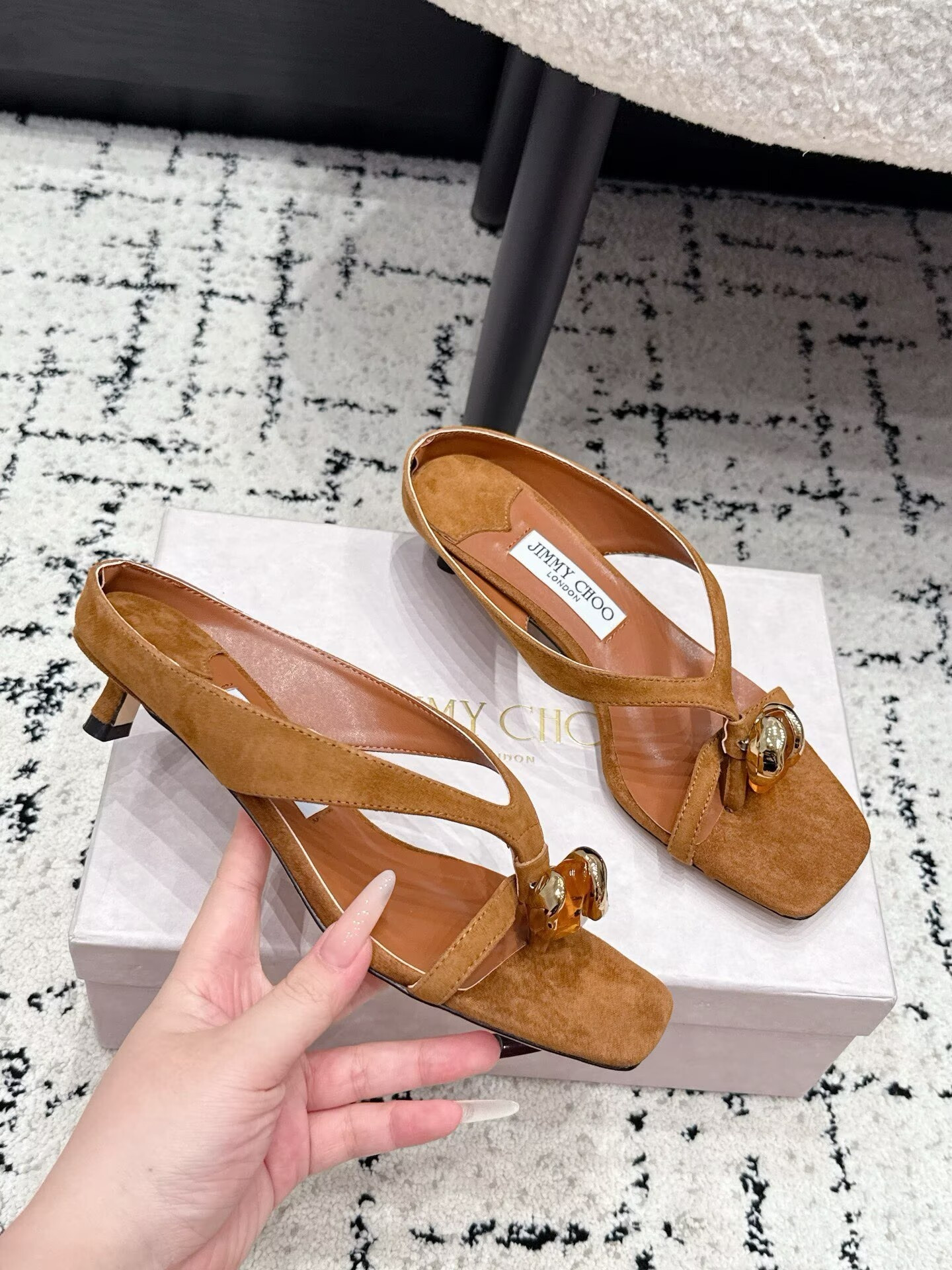 ua J1m*y Ch00 emeri sandals