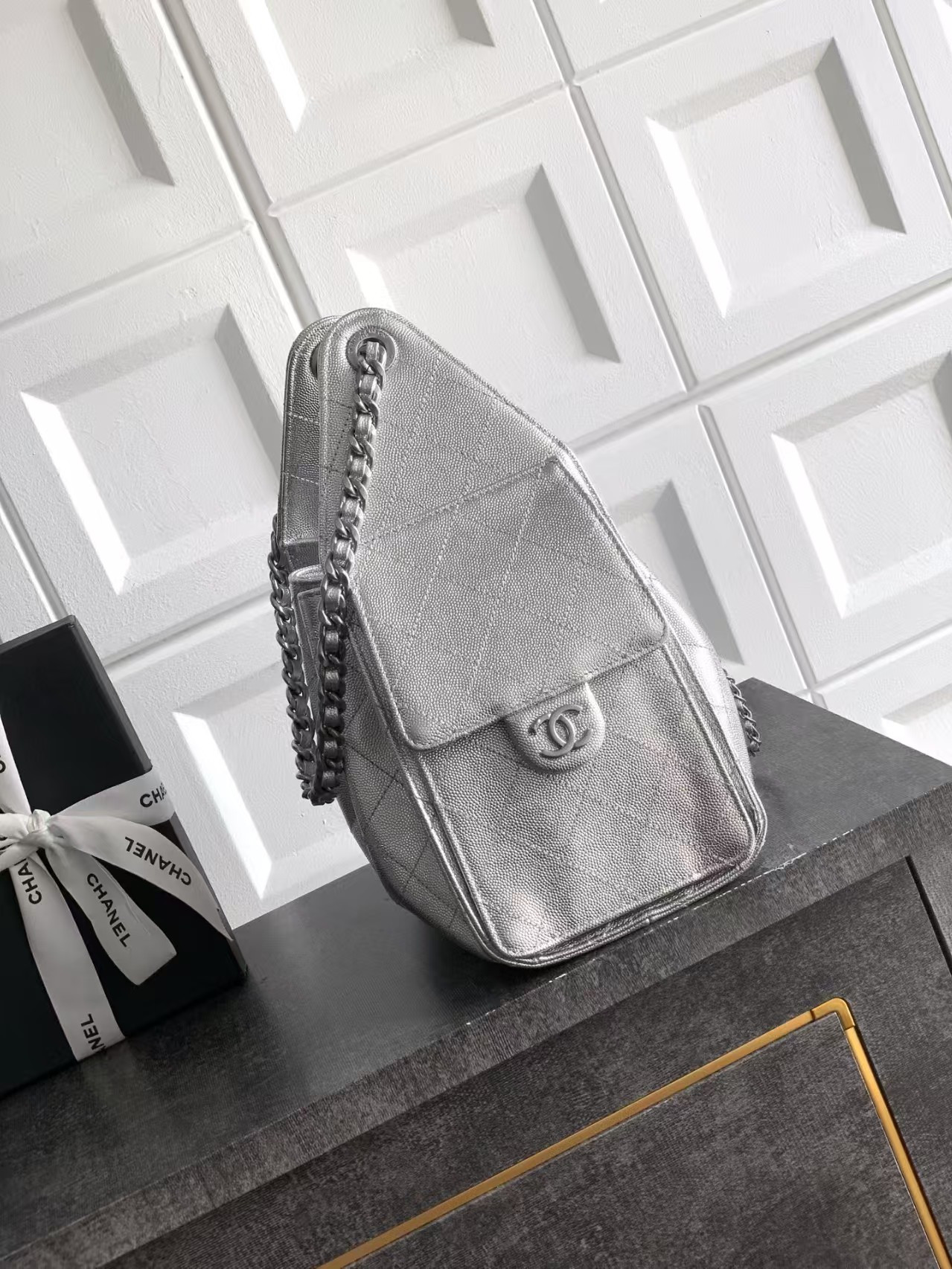 CHANEL 25C Bucket BAG 30x26x14cm