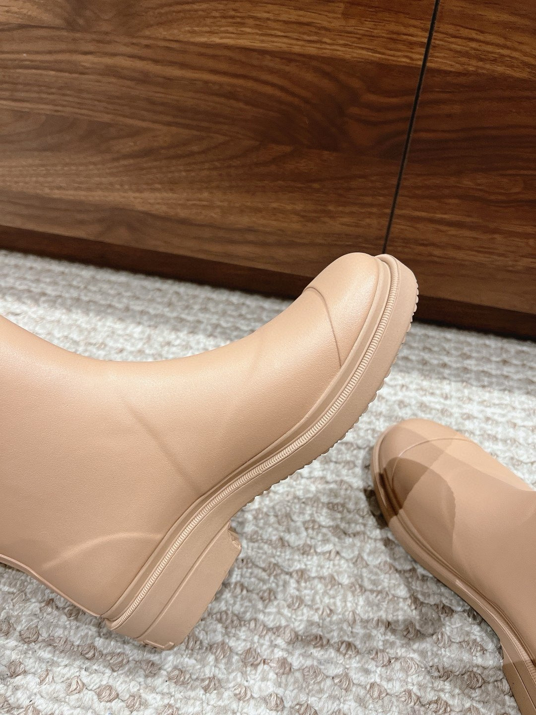 ua Ch**el boots (7-10 days production time)
