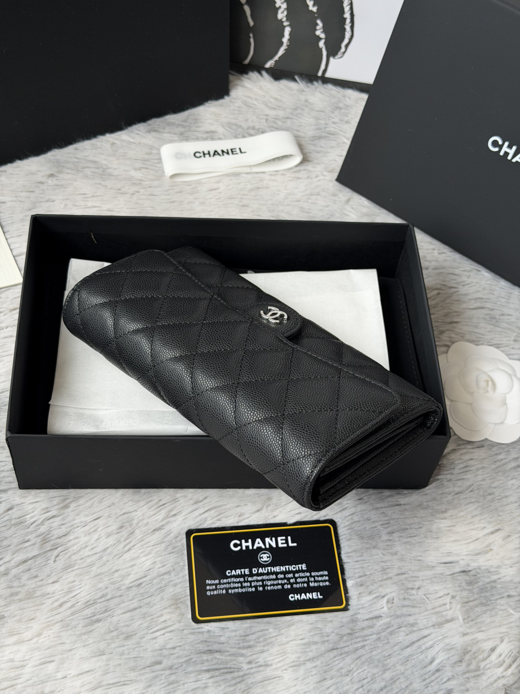Chanel Wallet 80758 10x19x3cm