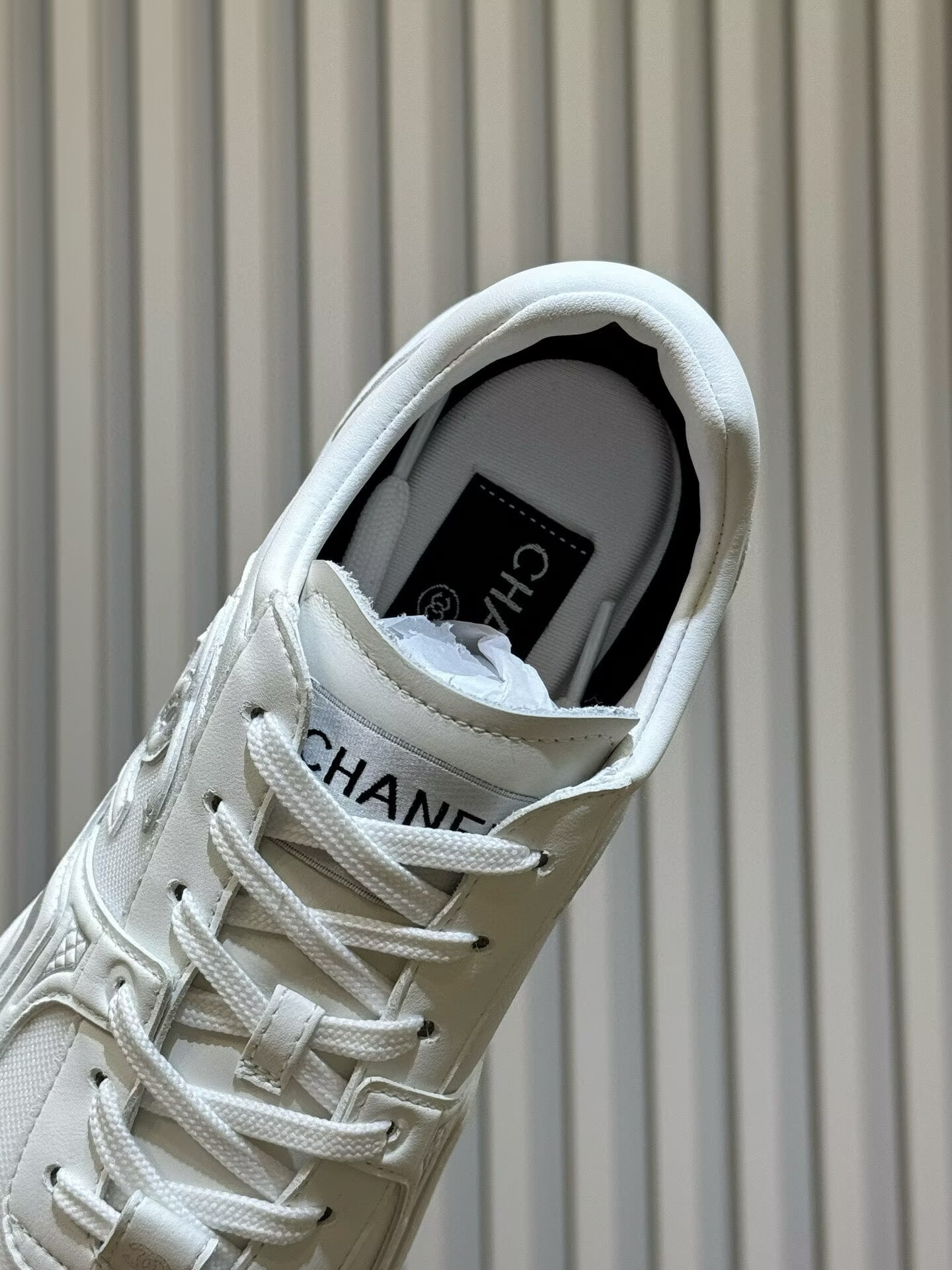 ua Ch**el sneakers