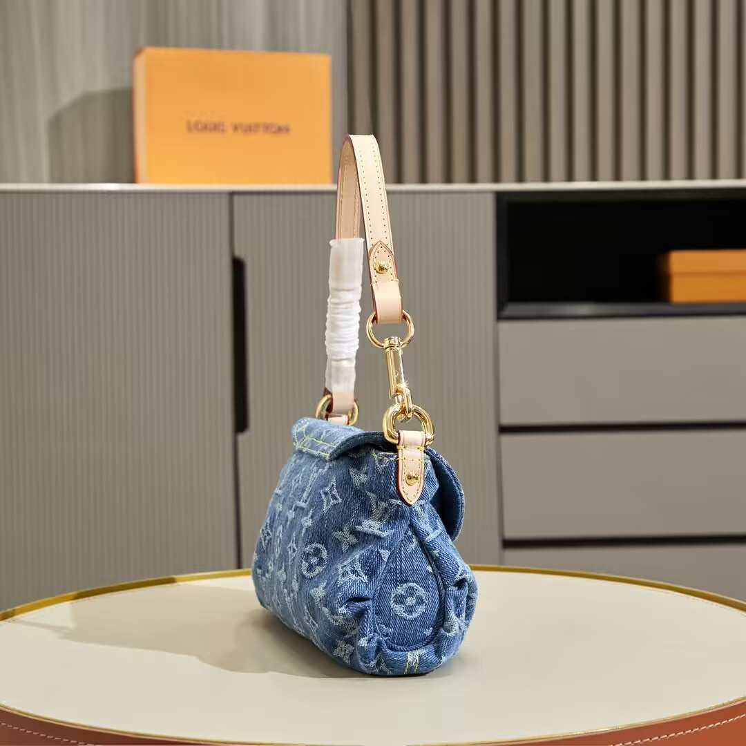 LV Denim Mini Pleaty Handbag M95050 26x15x9cm