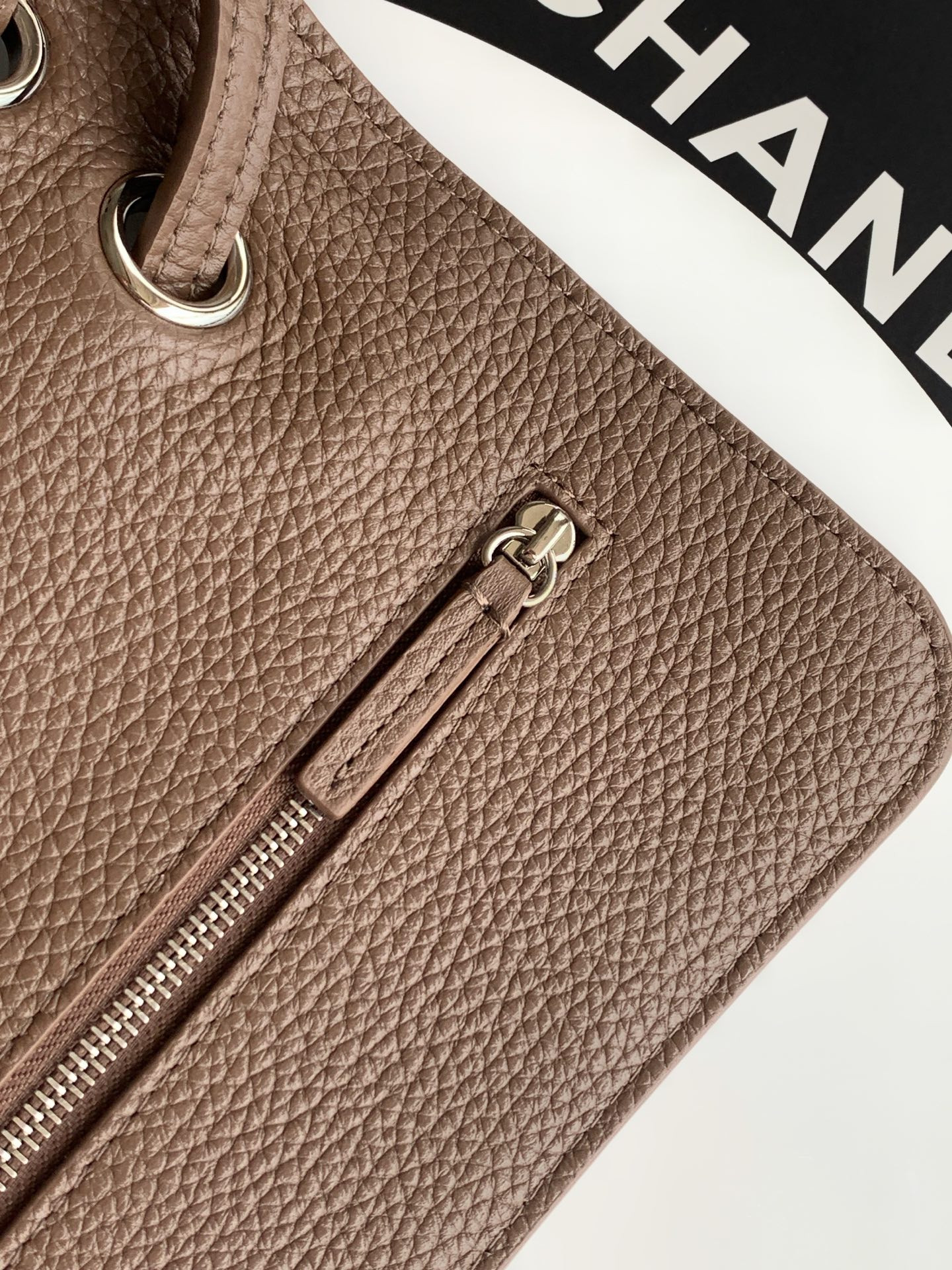 Chanel Maxi Flapbag AS6231 19.5x32x10cm