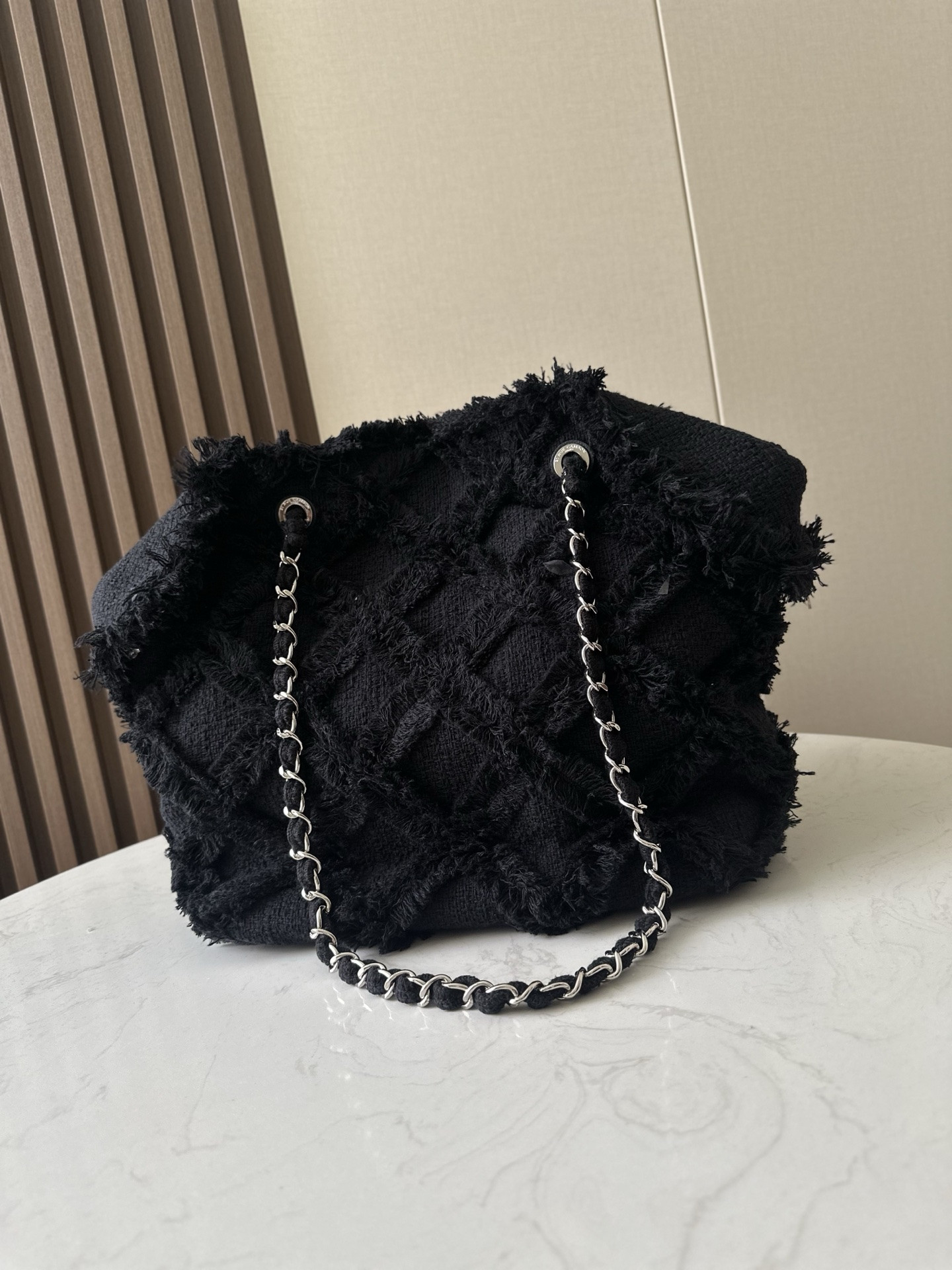Chanel Vintage Linen Tassel Tote Straw Bag 48x35x17cm
