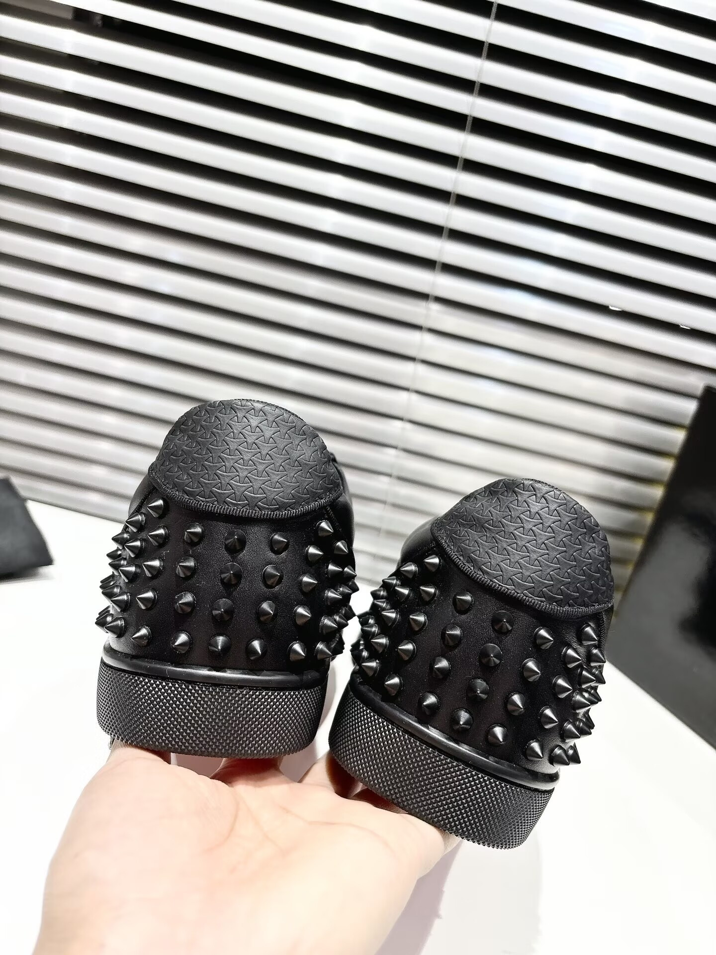 ua Chr1st1an louboutin seavaste 2 orlato sneakers