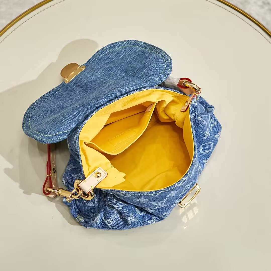 LV Denim Mini Pleaty Handbag M95050 26x15x9cm