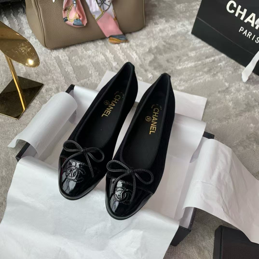 UA Ch**el BALLET FLATS