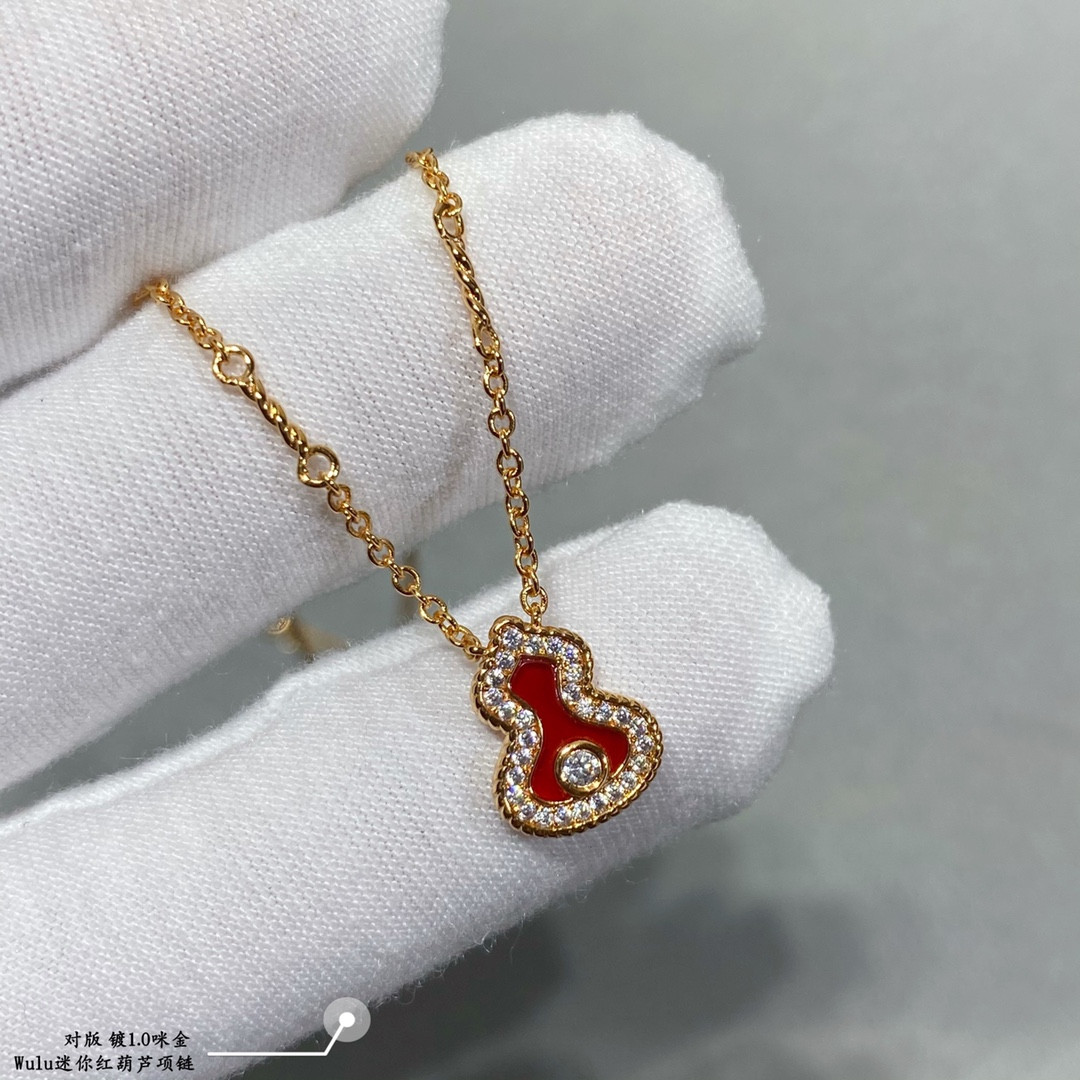 Qeelin Mini D1am0nd Red Gourd Necklace