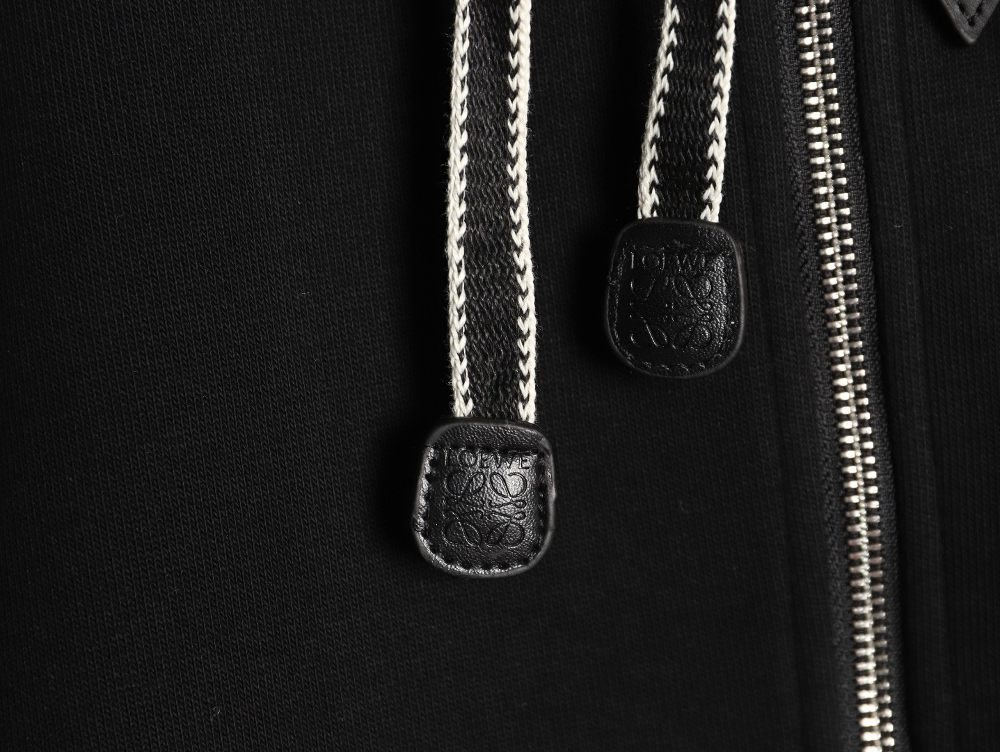 L0ew* 25Fw Coats