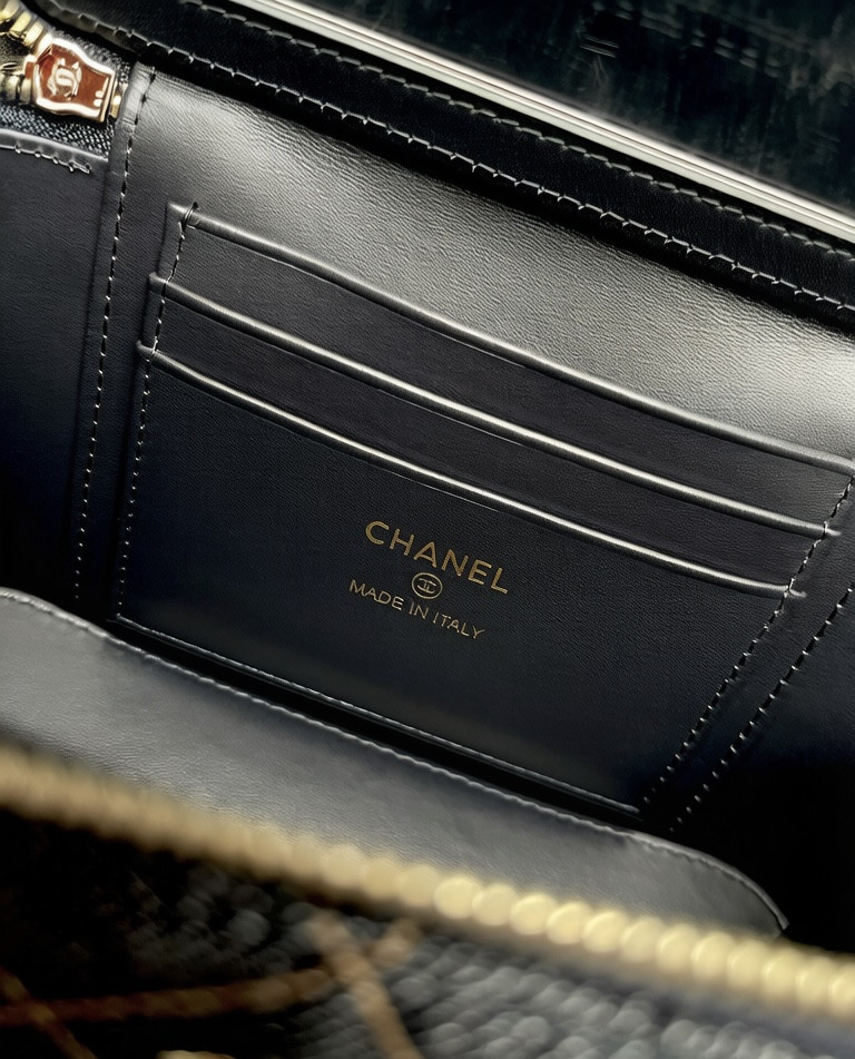 Chanel Clutch With Chain 10x16x8cm (Light gold buckle)