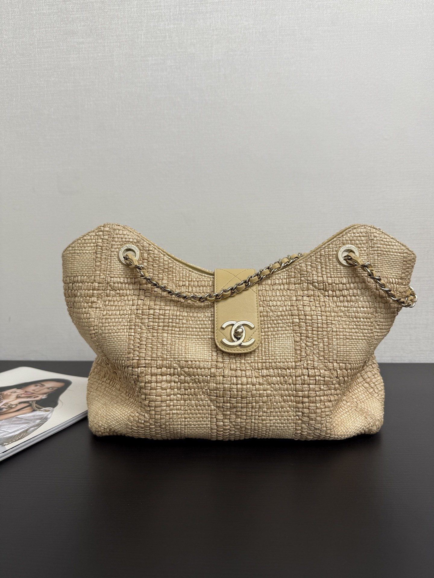 Chanel Shopping Bag 26x40x12cm