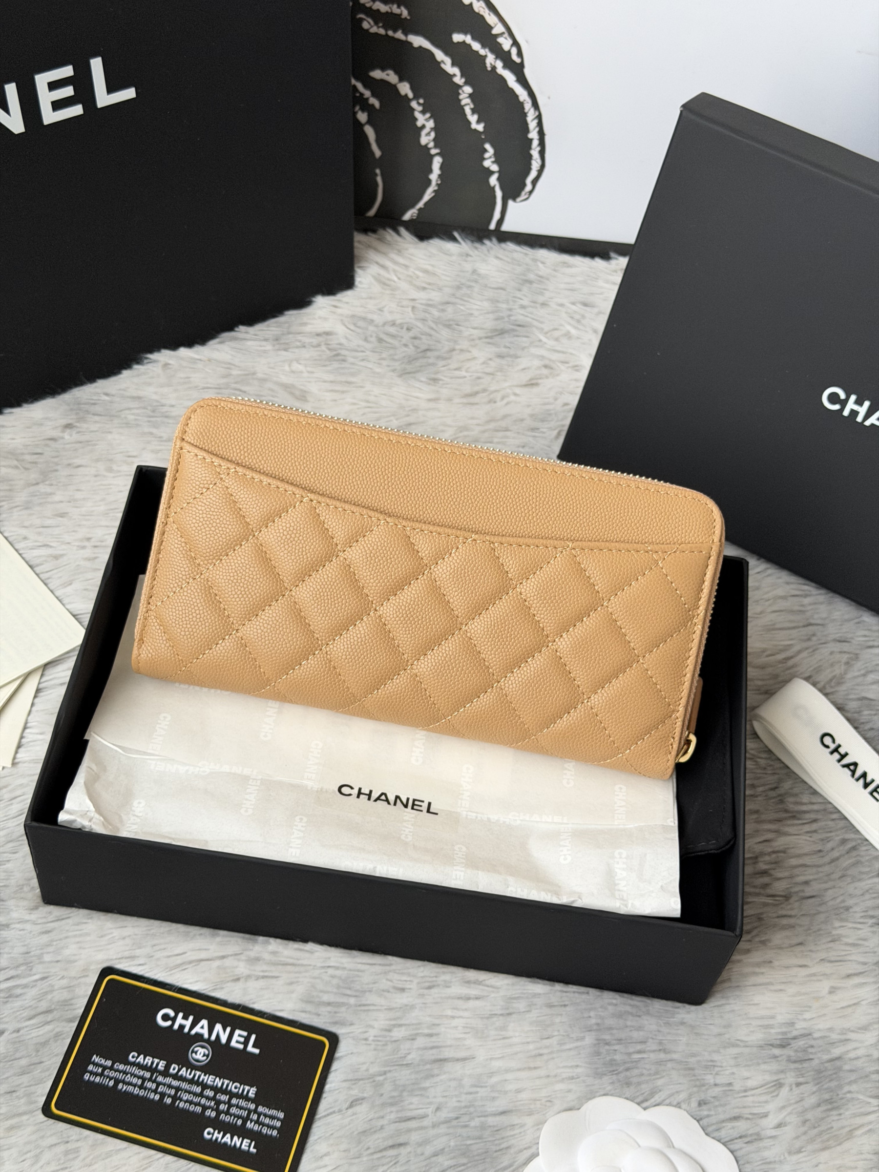 Chanel Zip Around Wallet 80758 10x19x3cm