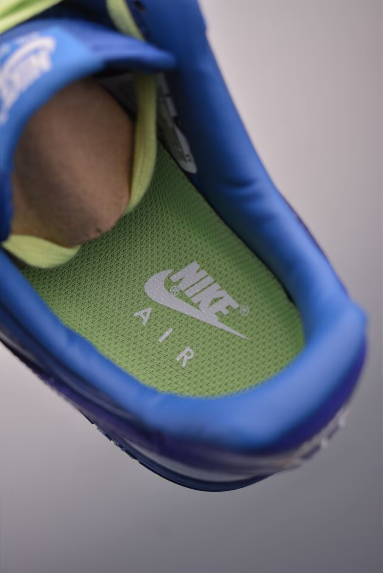 UA Air Force 1 Low