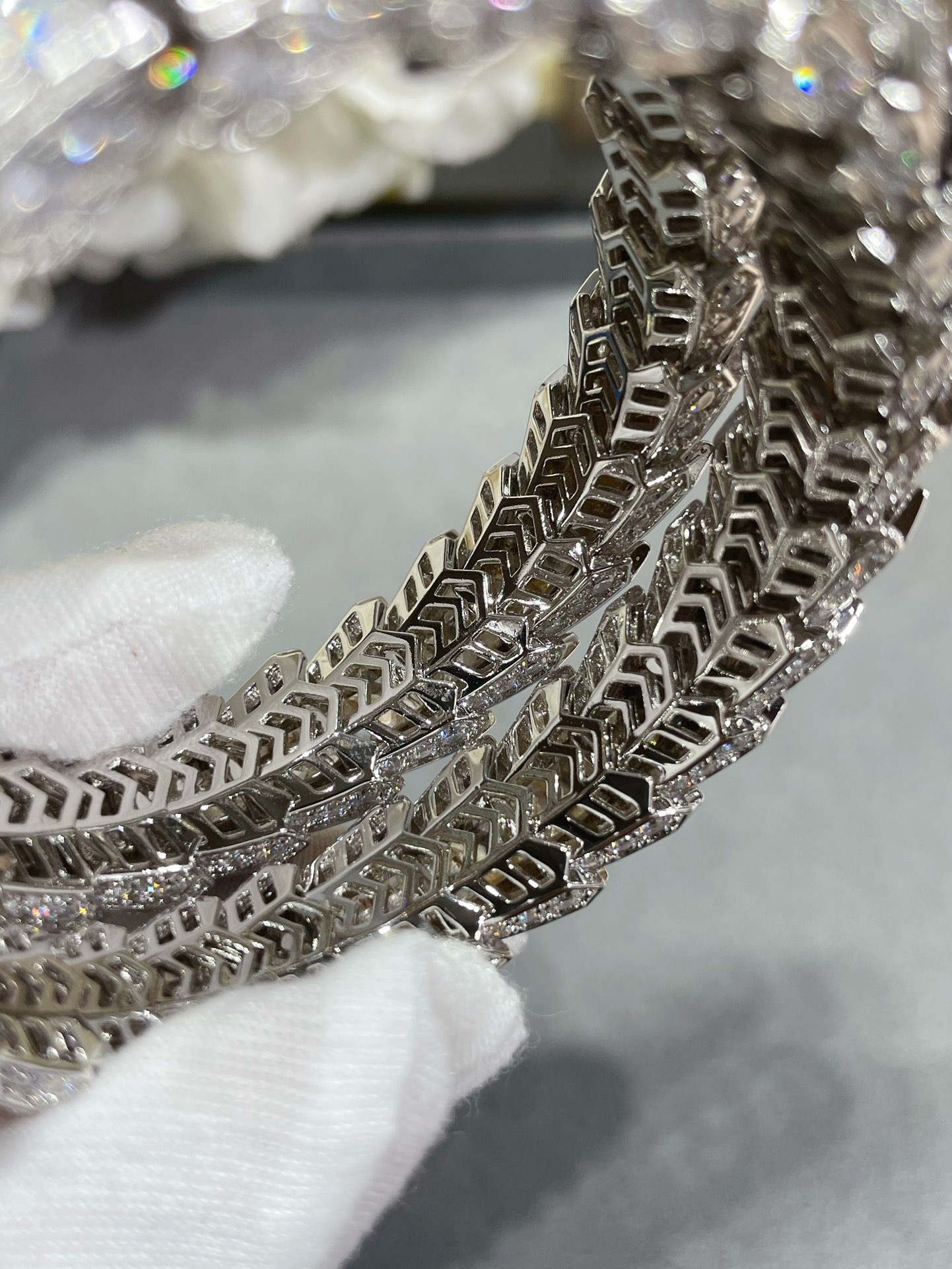 Bv1g*ai Large three-circle full-D1am0nd snake Bracelet