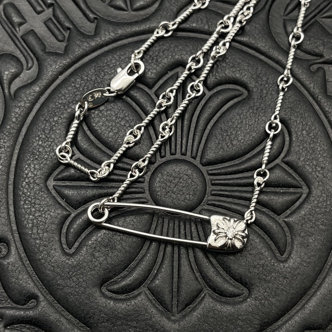Ch*0me He**ts Twisted Chain Necklace (Chain length 45+5cm)