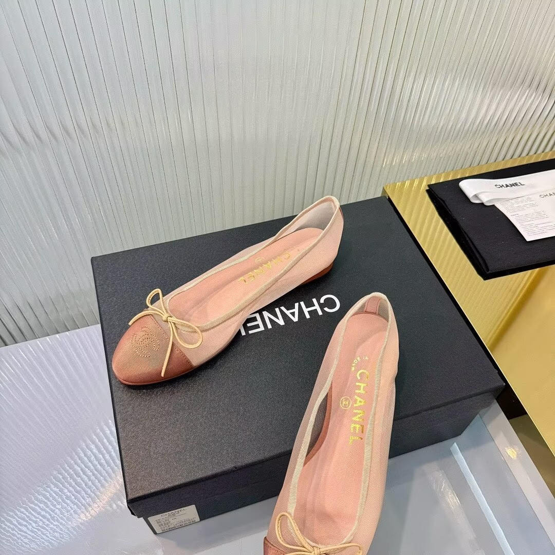 ua Ch**el ballet flats
