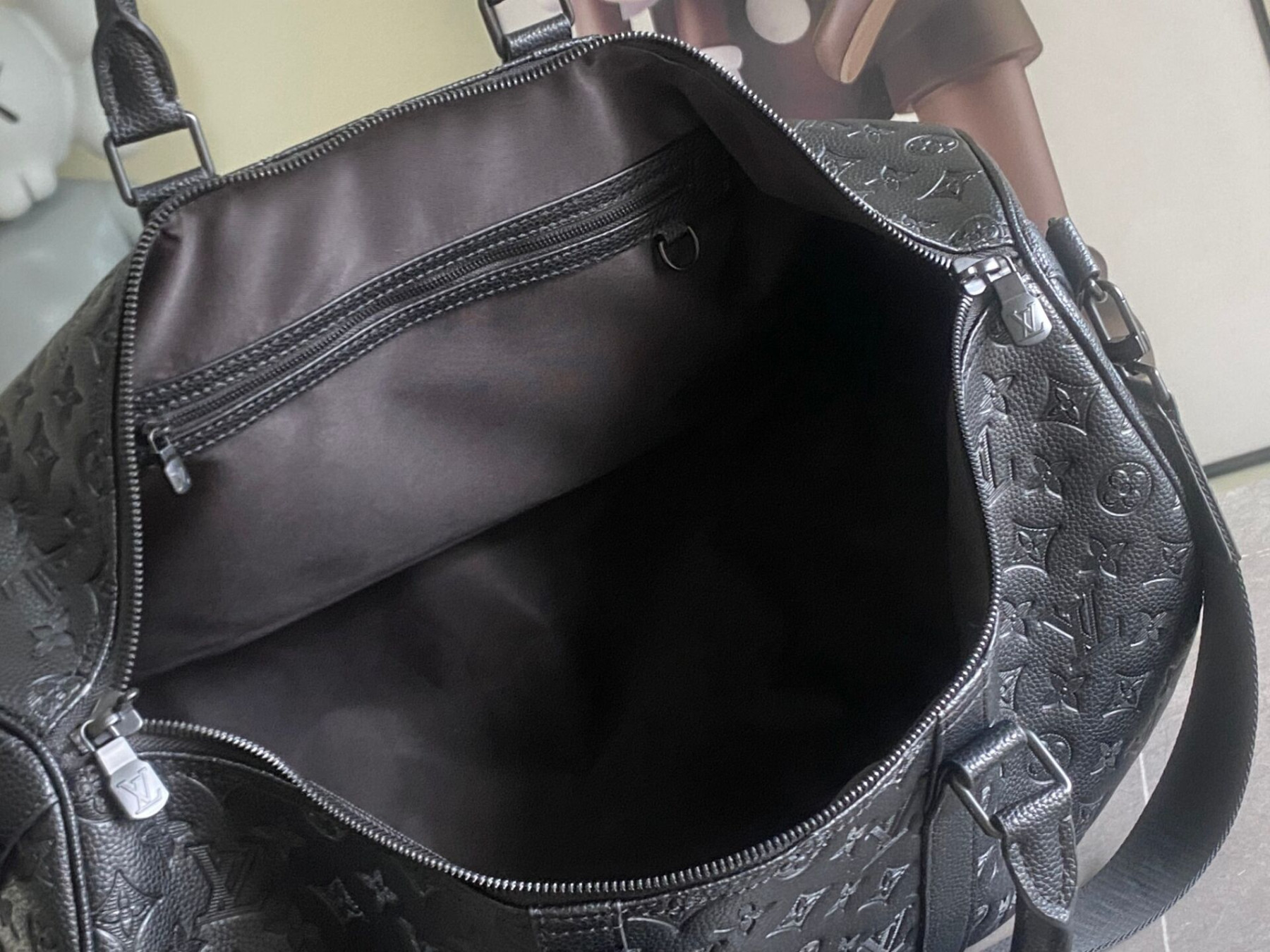 LV Keepall Bandoulière 50 M44810 50x29x23cm