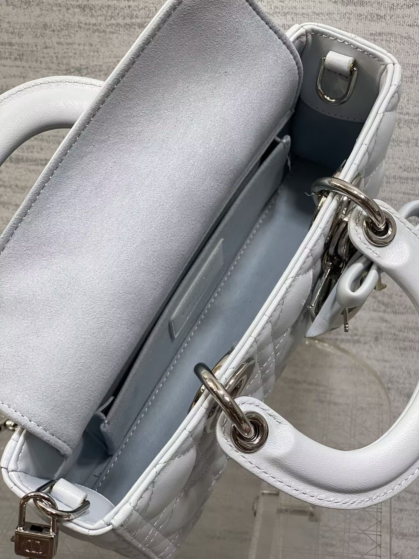 Dior Small Lady D-Joy Bag 22x6x12cm