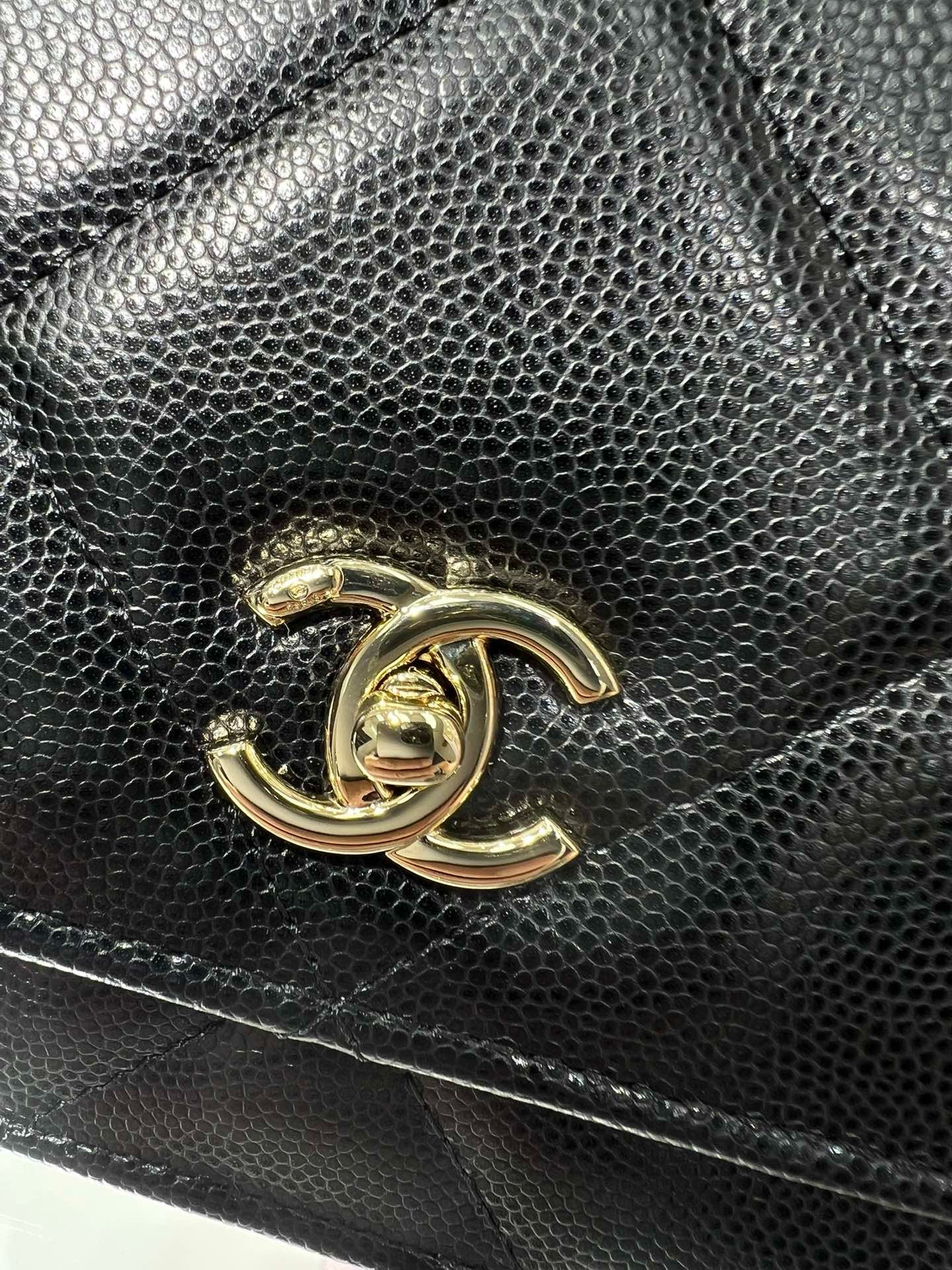 Chanel FLAP BAG WITH TOP HANDLE 19x12x3.5cm