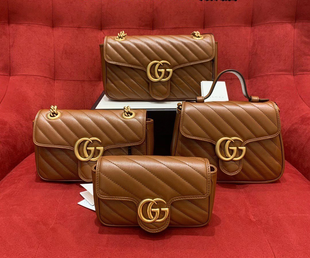 Gvc*1 GG Marmont small matelasse shoulder bag 26cm