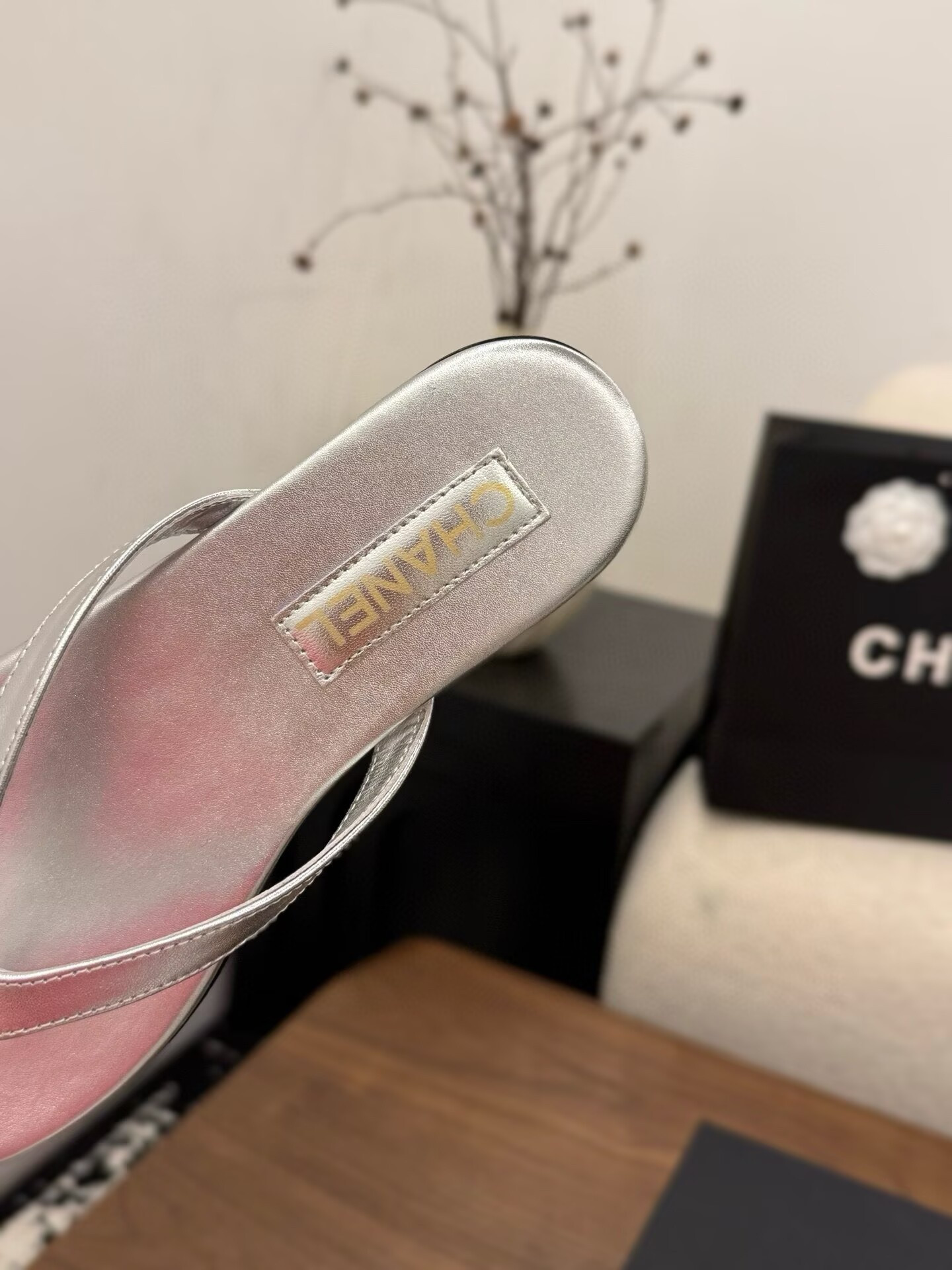 UA Chanel Slides