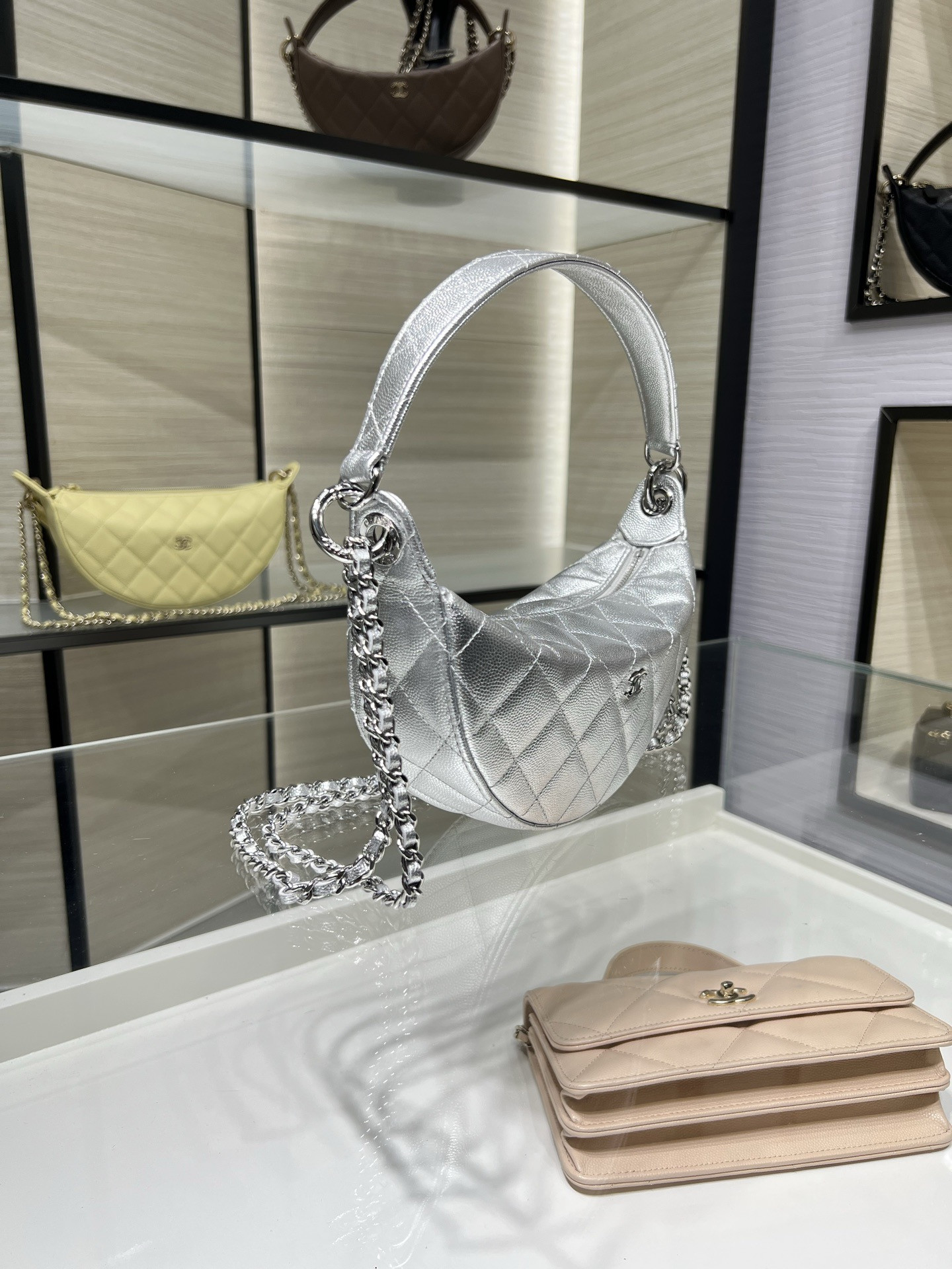 Chanel Clutch with chain Silver Hardware AP5094 15x22x6cm