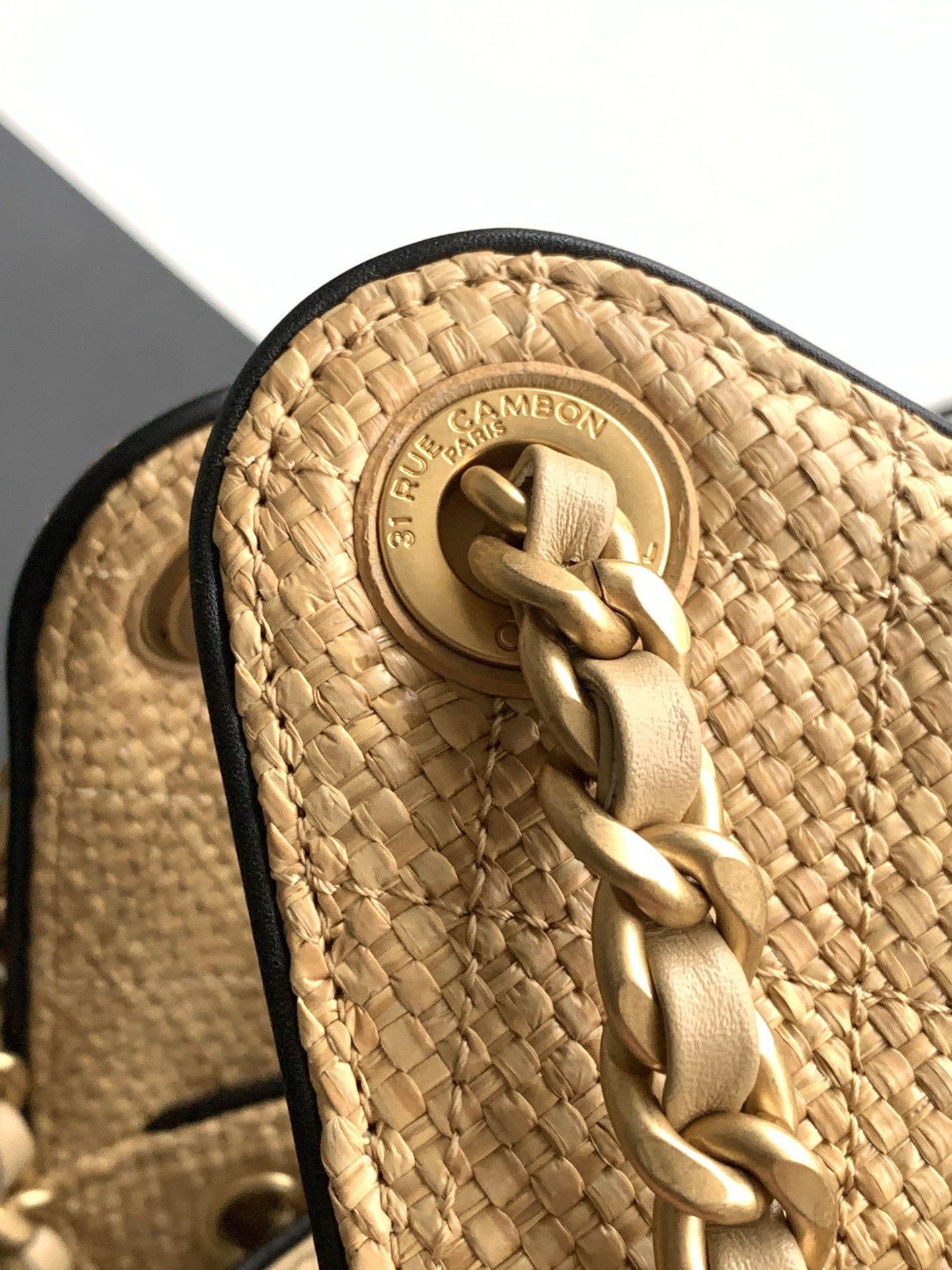 CHANEL 25C Bucket BAG 30x26x14cm