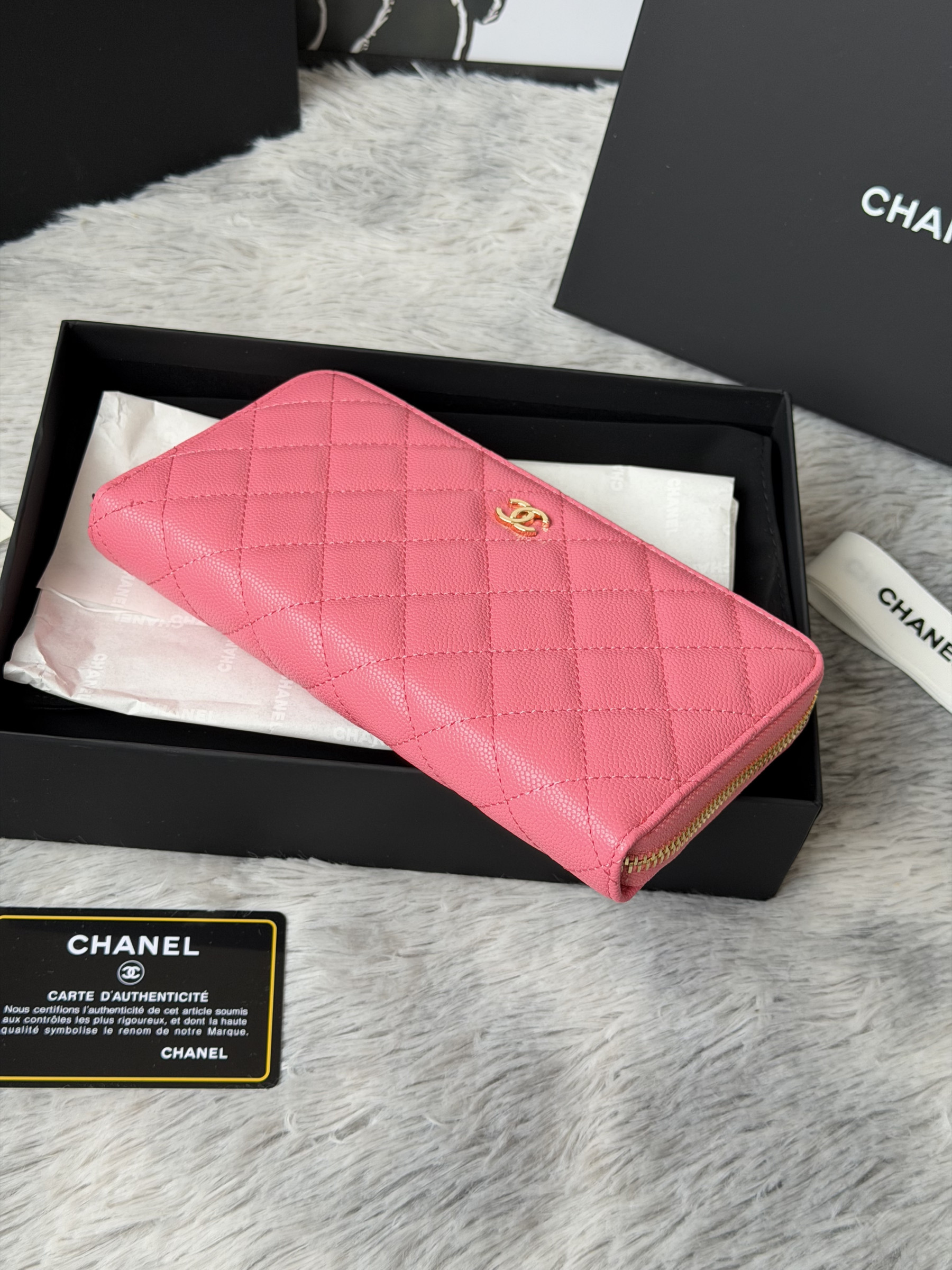 Chanel Zip Around Wallet 80758 10x19x3cm