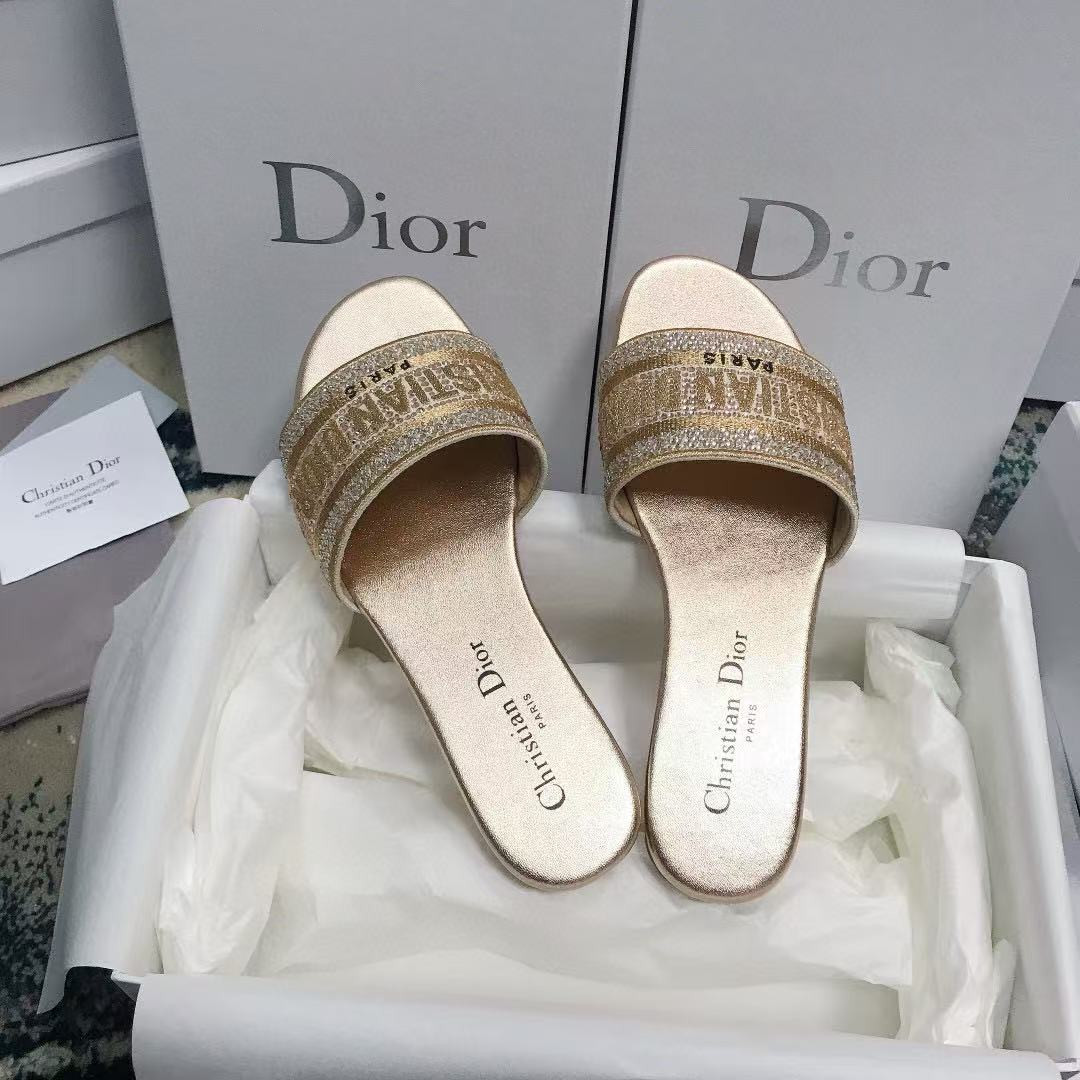UA D10r Dway Slide