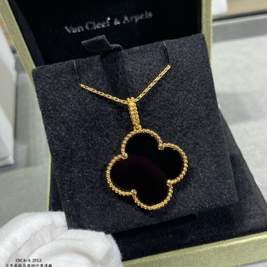 V*n Cl**f & Arpels Large Four Leaf Clover Necklace Diameter approx 2.5cm,Chain length approx 80cm