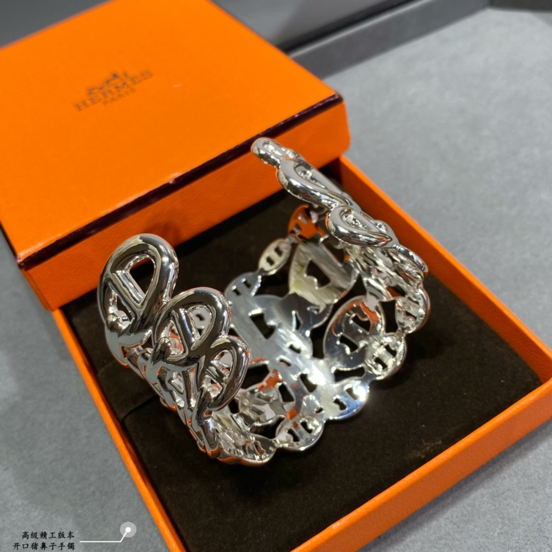 H**me5 Open pig nose Bracelet