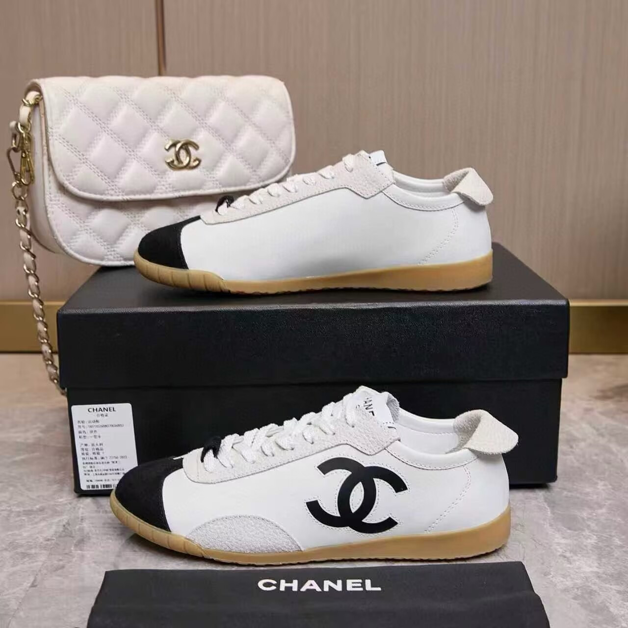 ua Ch**el trainers sneakers
