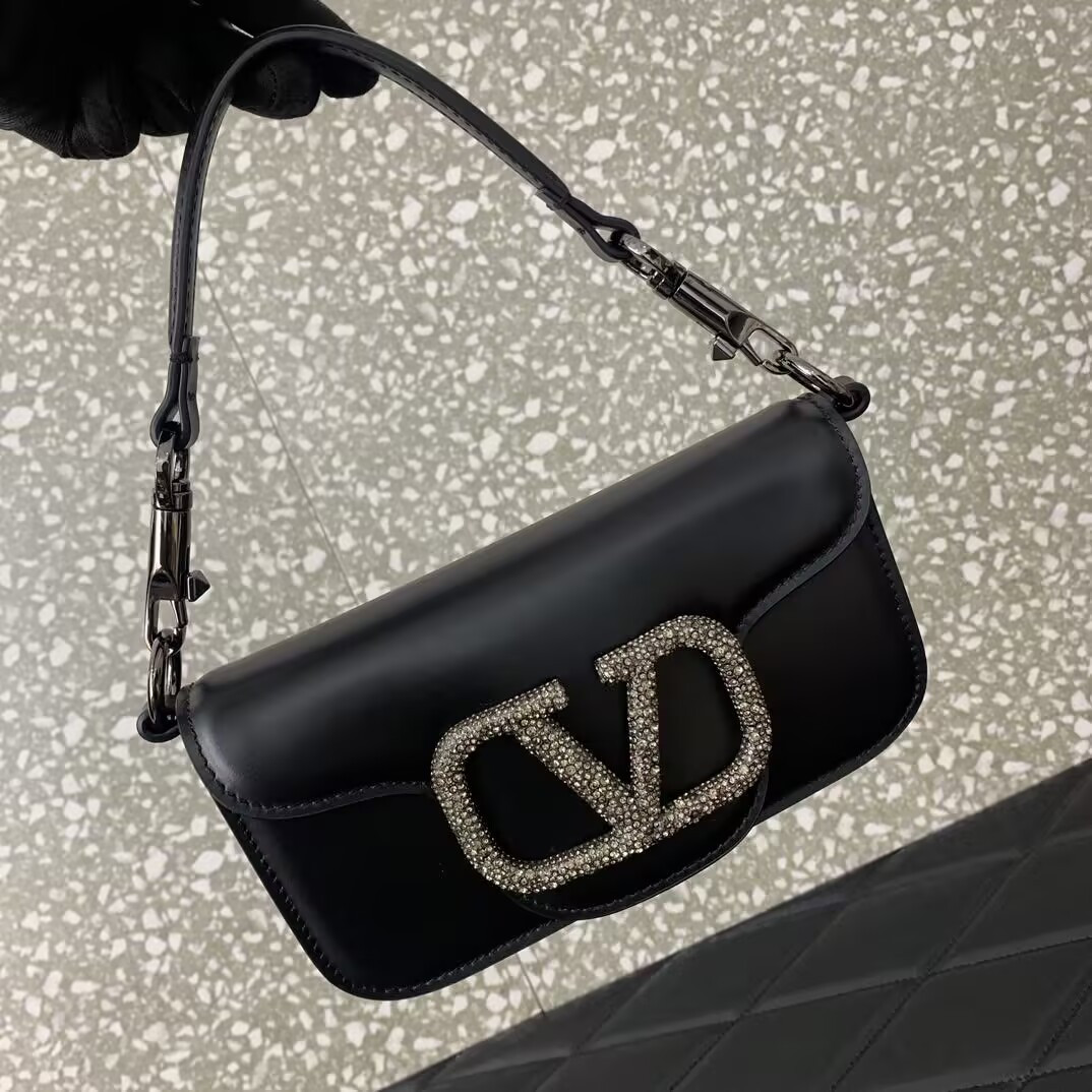 Va1e*ntin0 garavani locò small shoulder bag 20x11x5cm