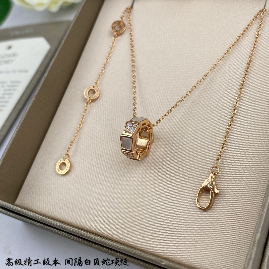 Bv1g*ai Necklace