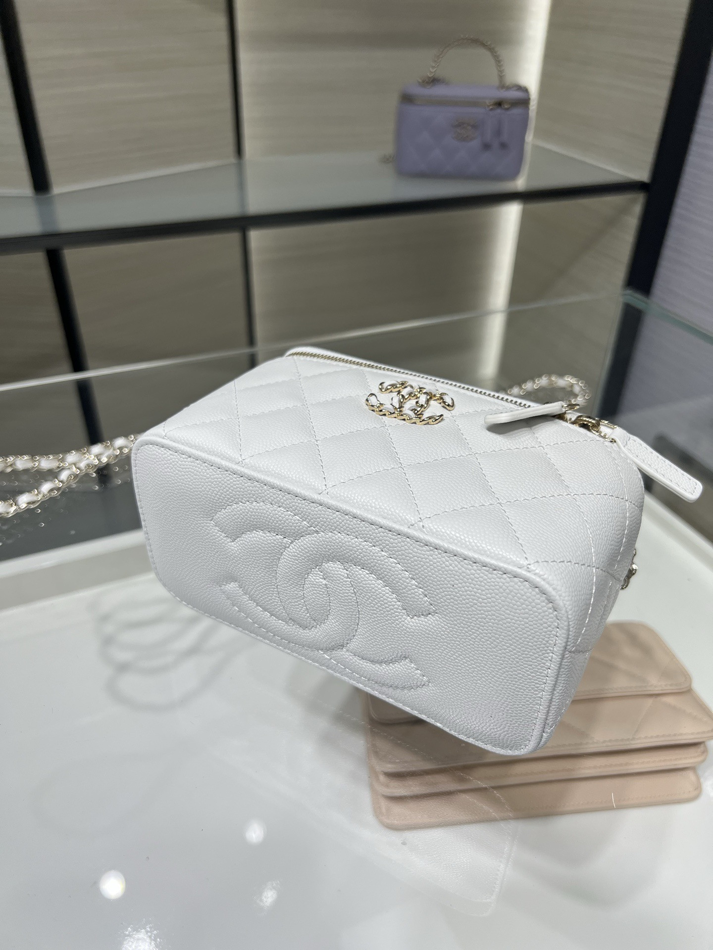 CHANEL Vanity With Chain AP5182 9.5x17x8cm