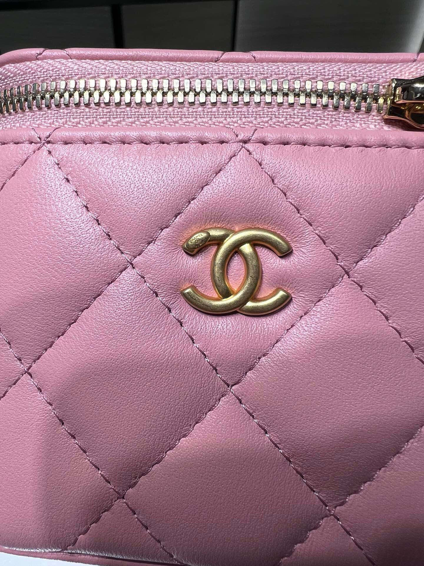 Chanel Small Vanity with Chain 8.5x11x7cm