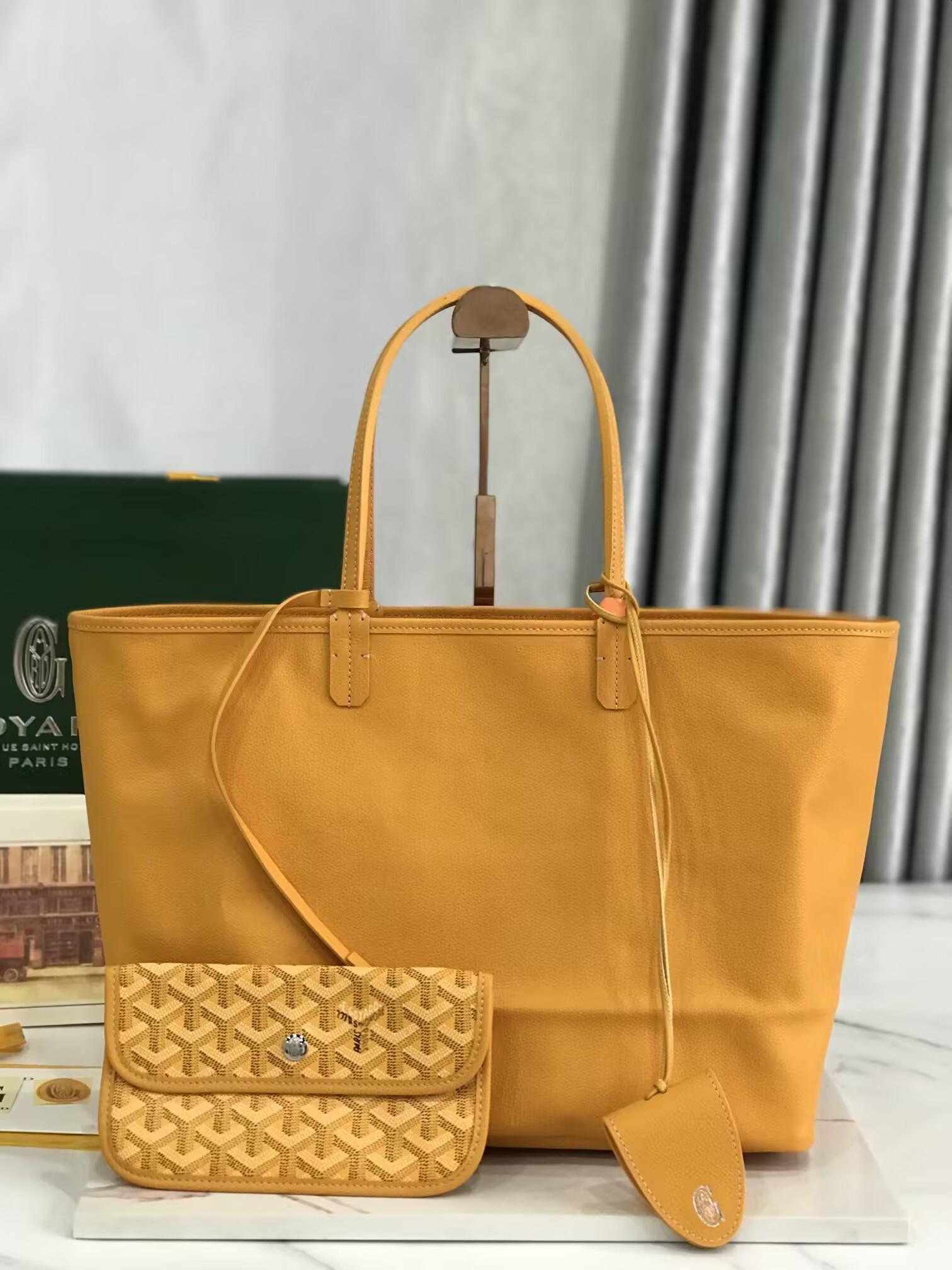 Goyard Anjou GM Bag 39x32x19cm