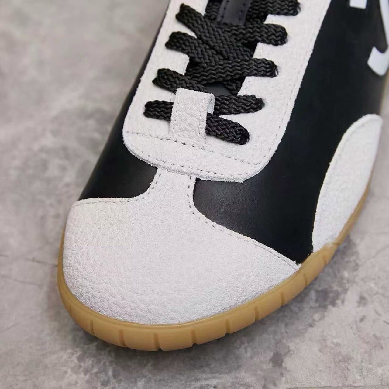 ua Ch**el trainers sneakers