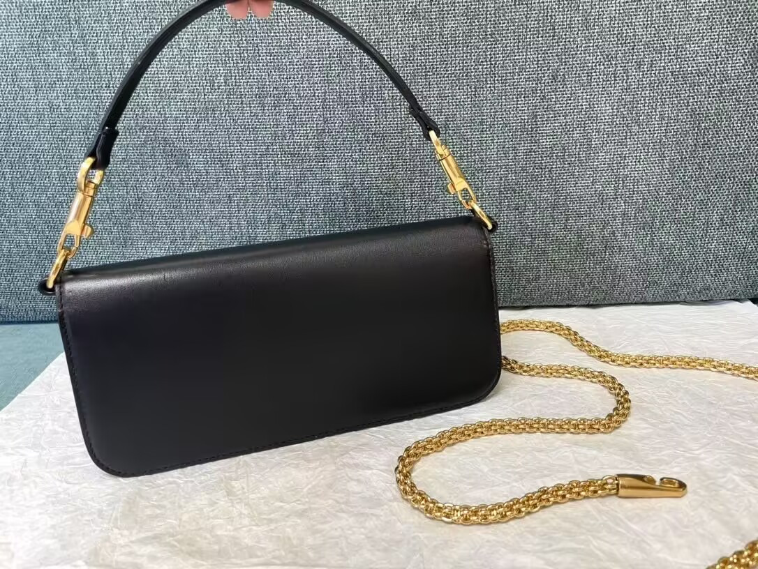 Va1e*ntin0 garavani locò bag 27x13x6cm