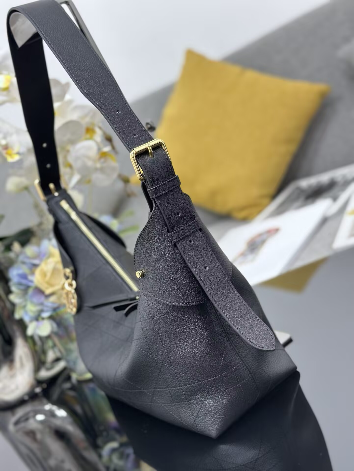 Dior Medium Dior Voyage Bag 28x18x12cm