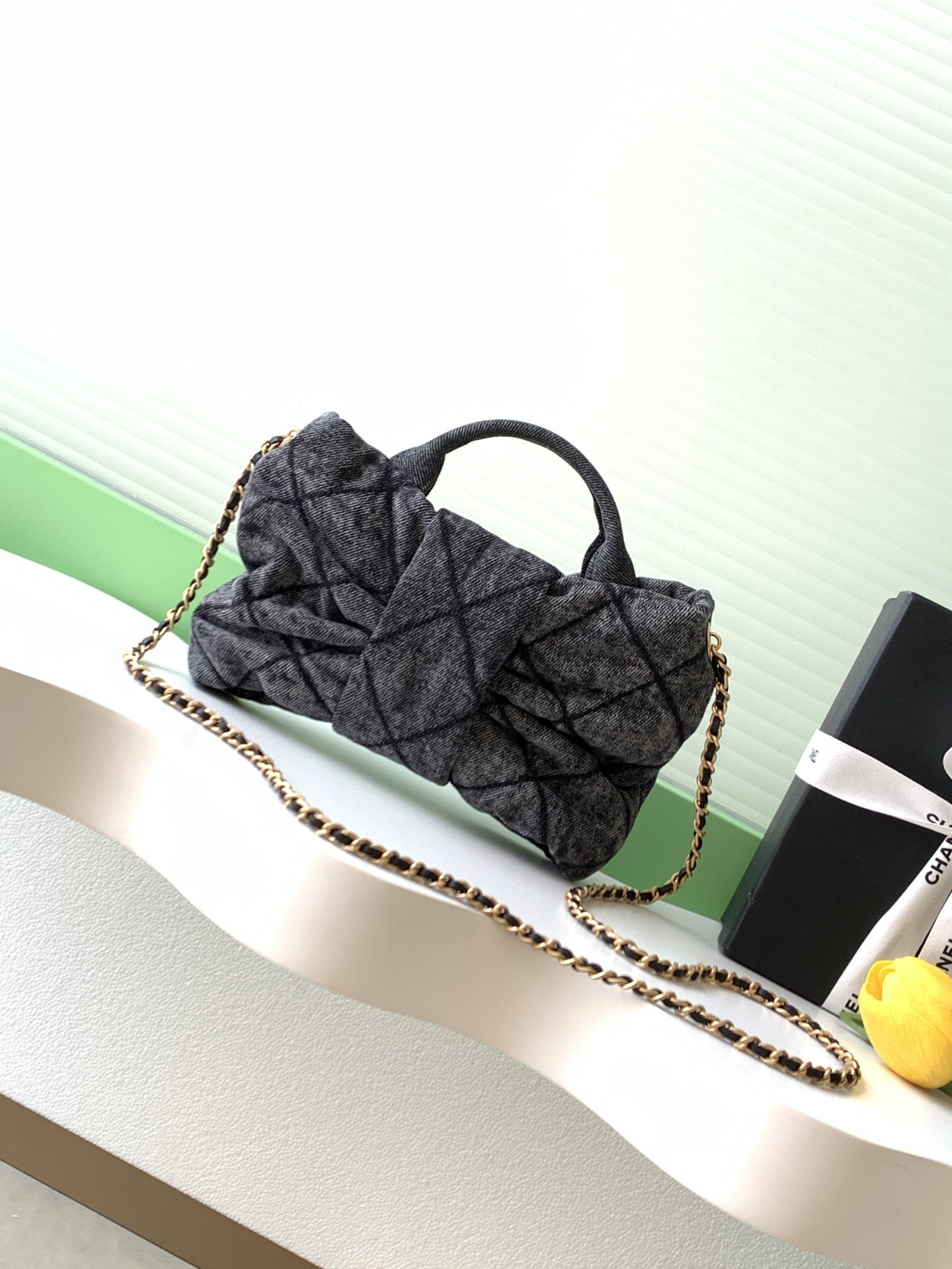 Chanel Mini Bow Bag 18x26x5cm