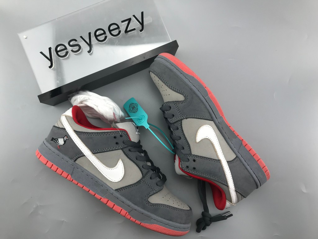 UA NIKE JEFF STAPLE X DUNK LOW PRO SB